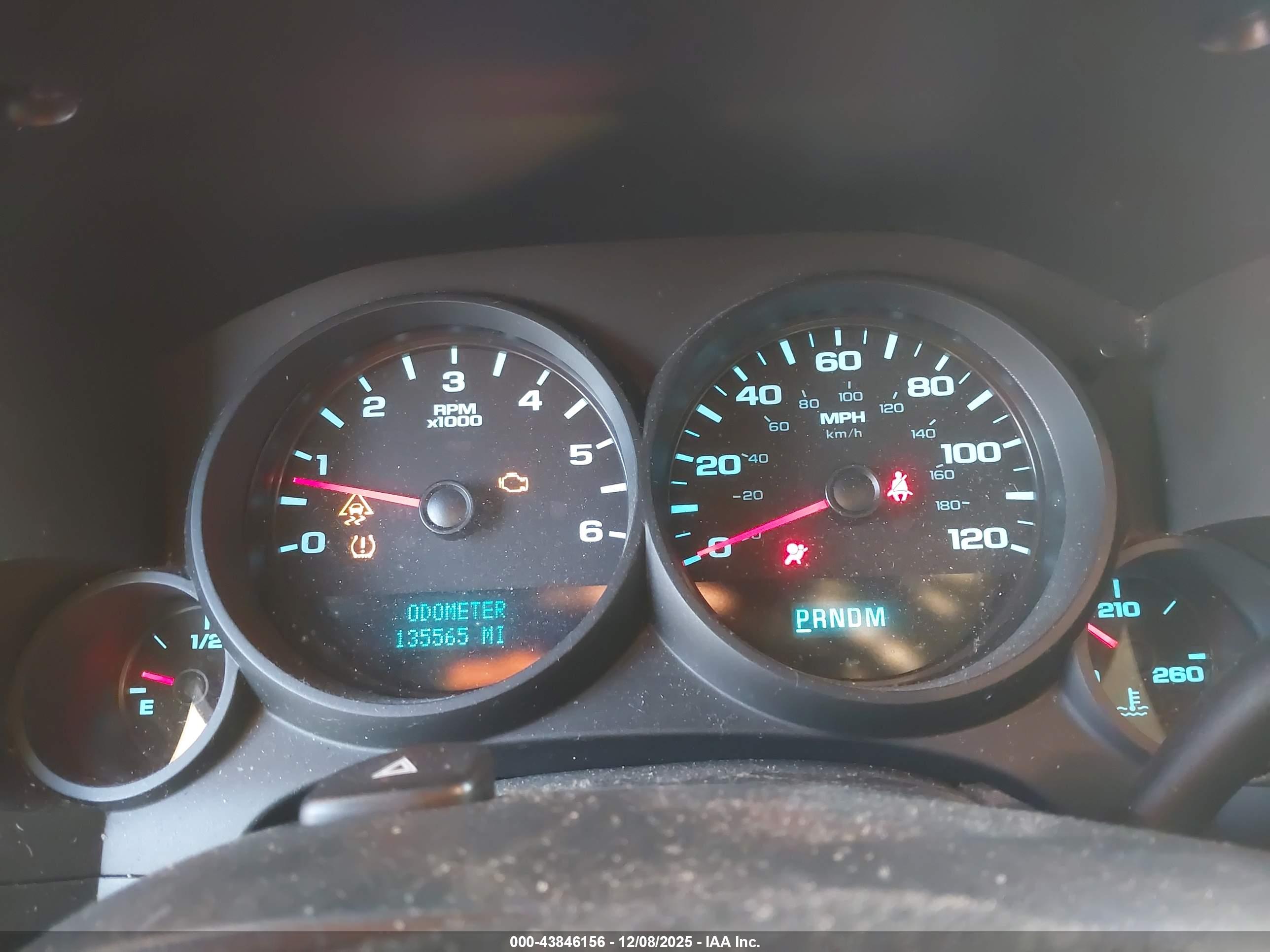 CHEVROLET SILVERADO image 7