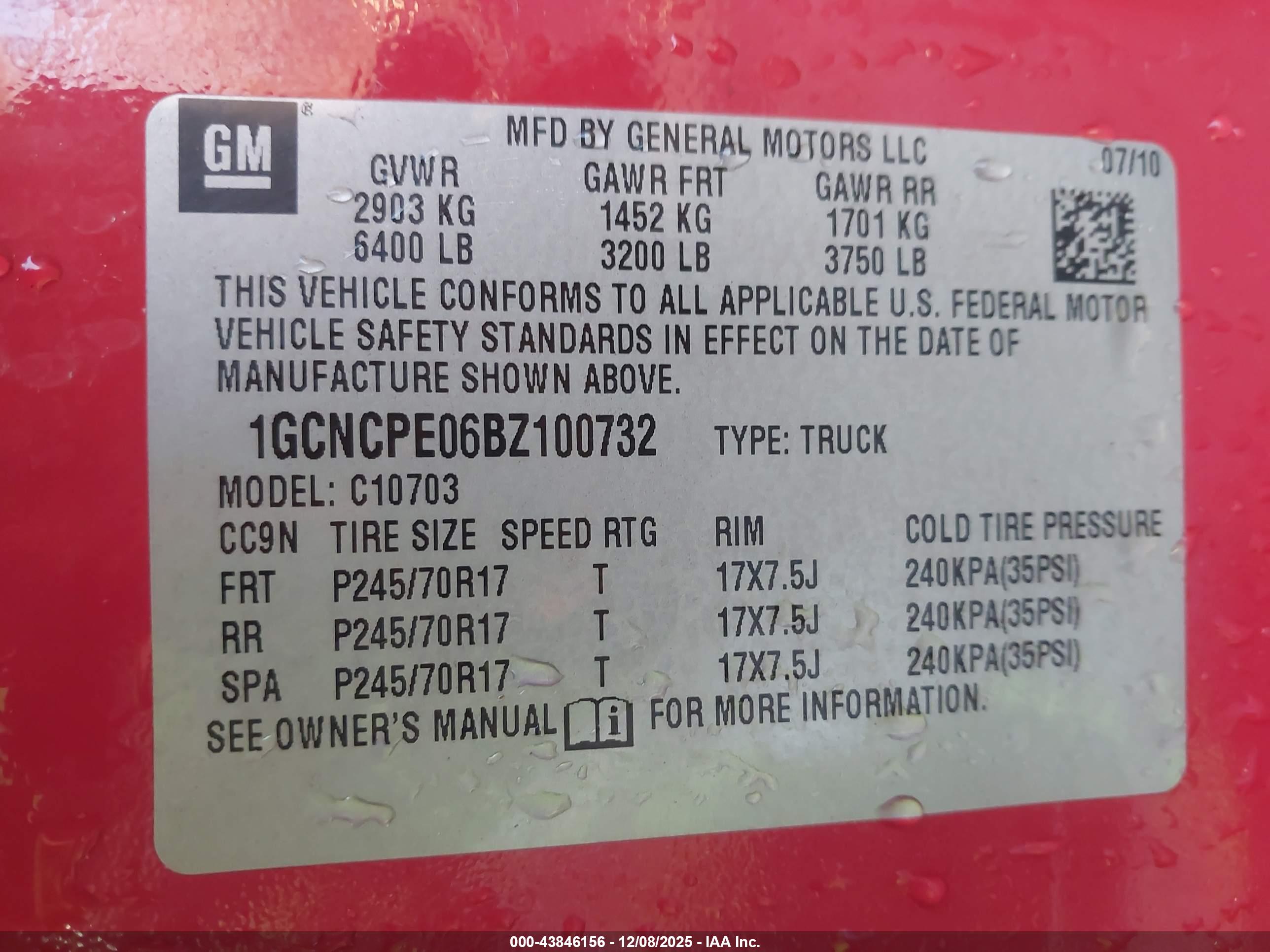CHEVROLET SILVERADO image 9