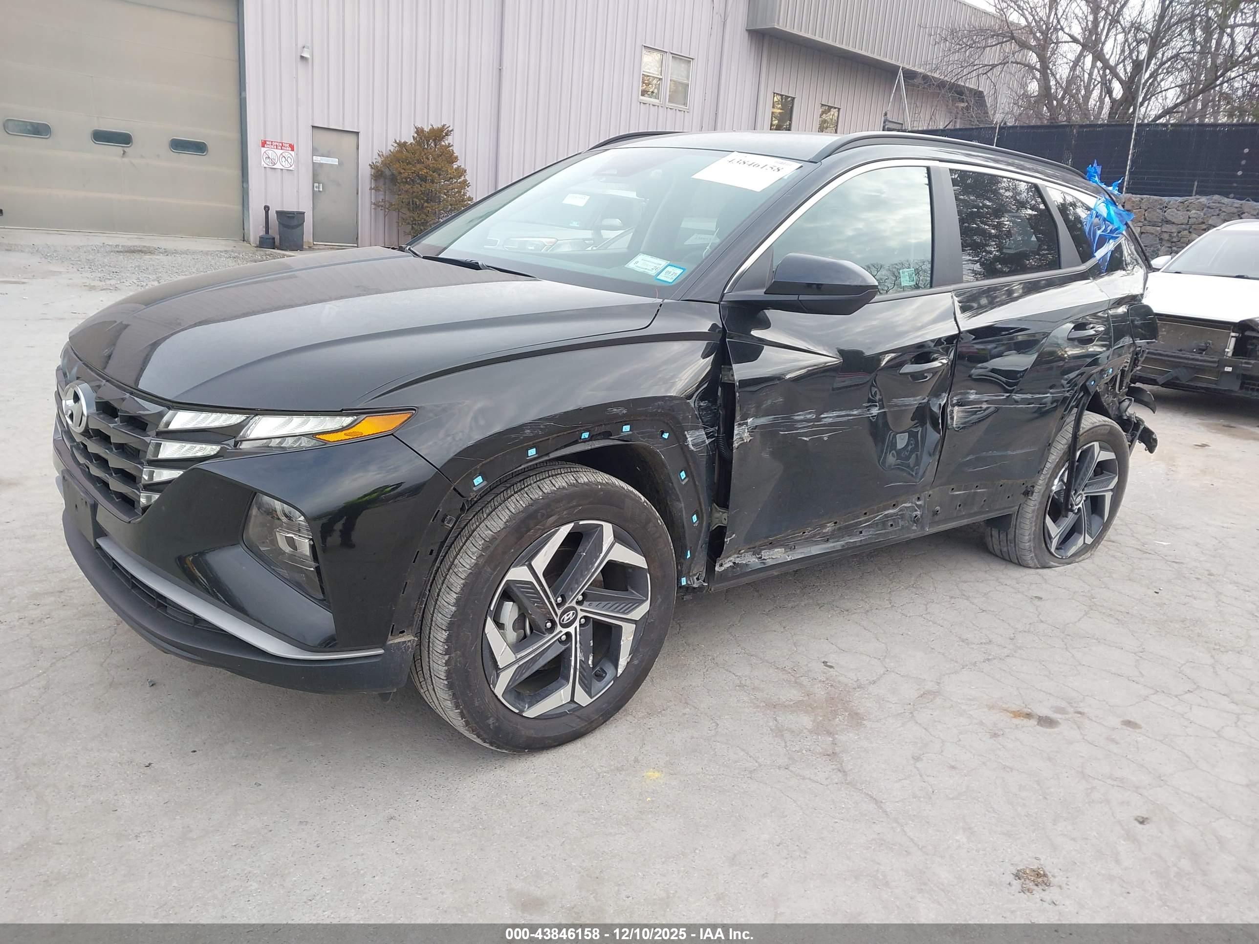 HYUNDAI TUCSON image 2
