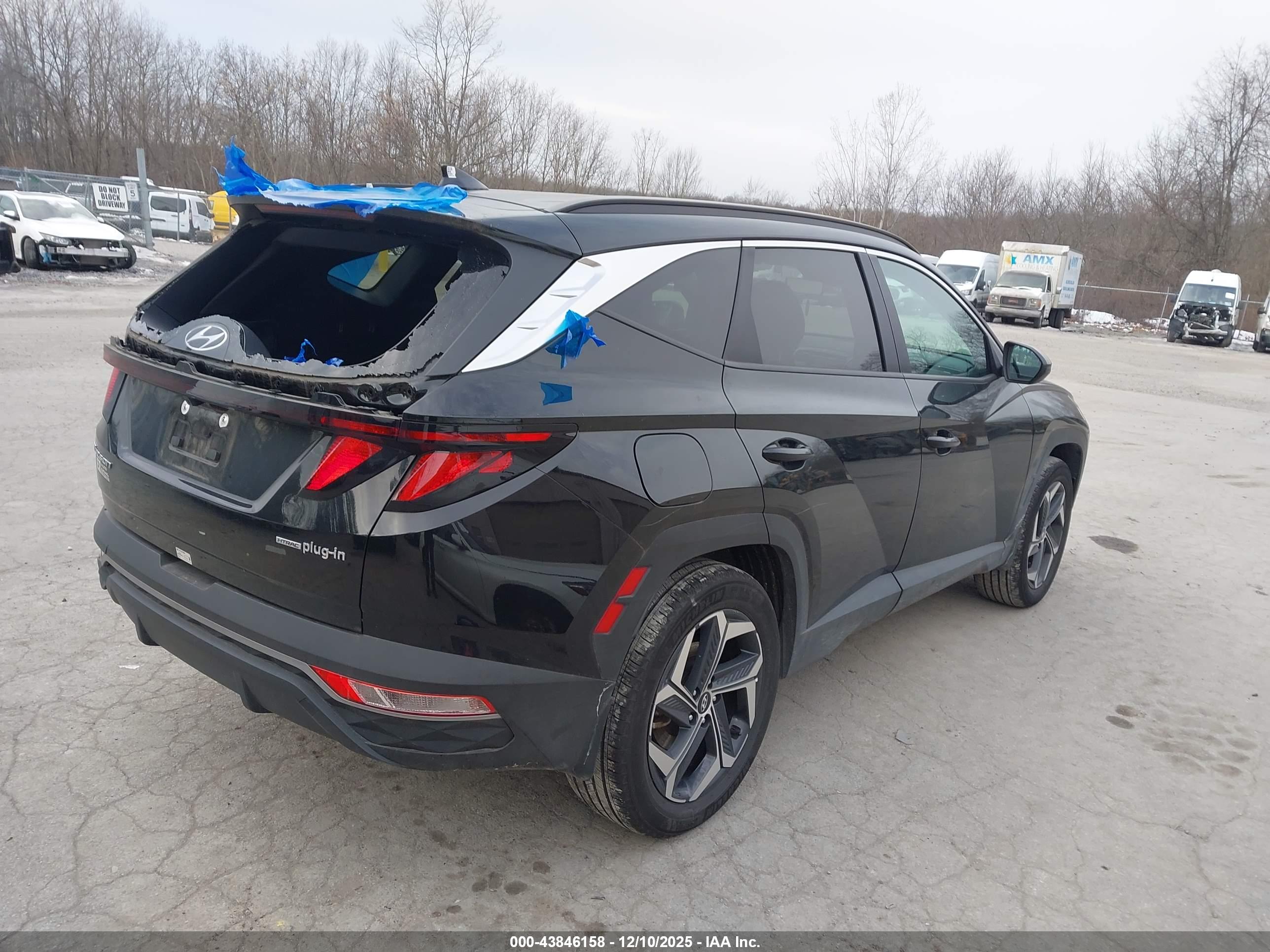 HYUNDAI TUCSON image 4