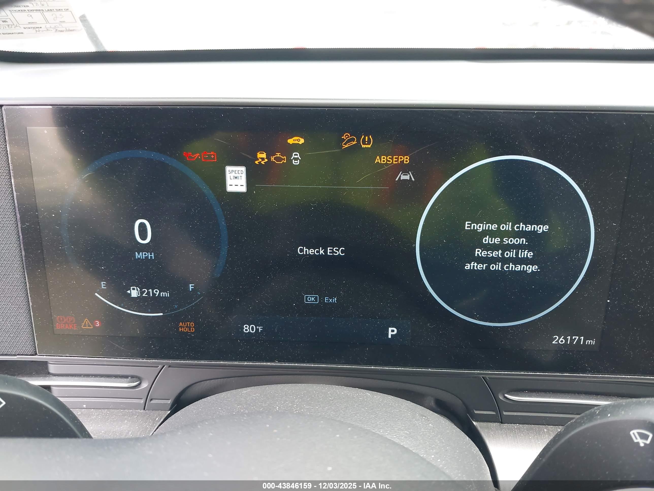HYUNDAI KONA image 7