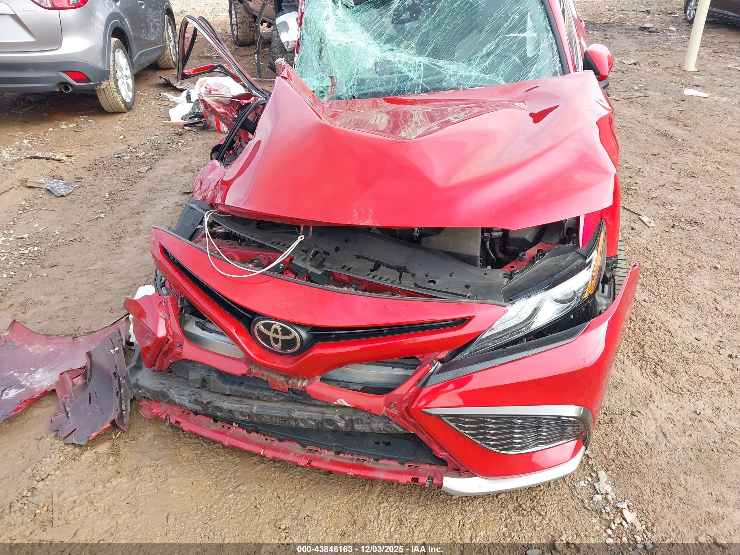 TOYOTA CAMRY image 6