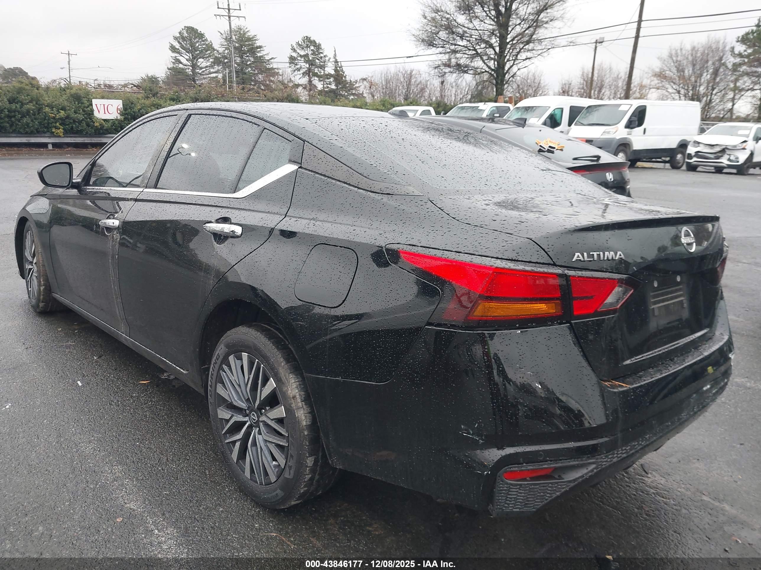 NISSAN ALTIMA image 3