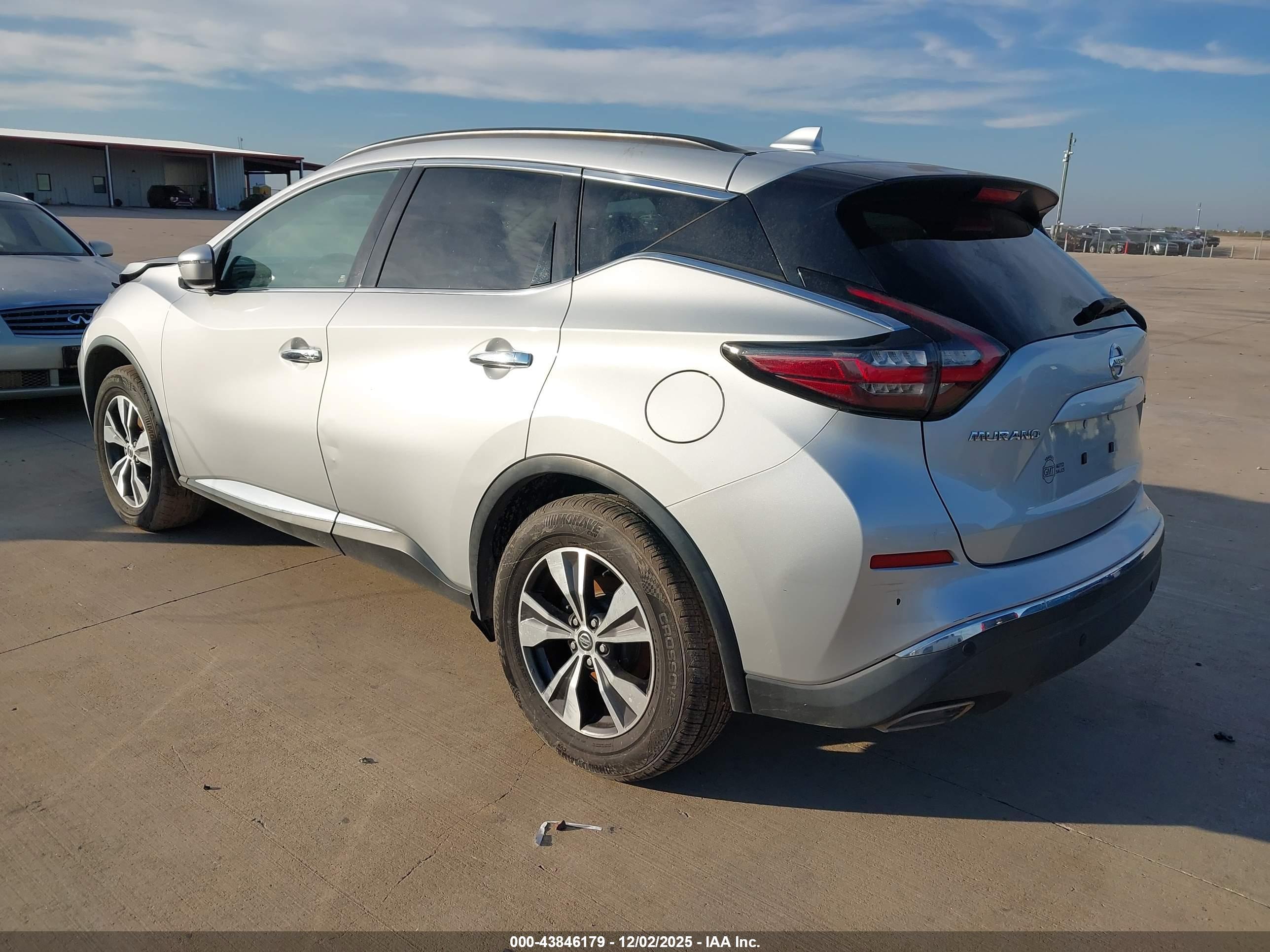 NISSAN MURANO image 3