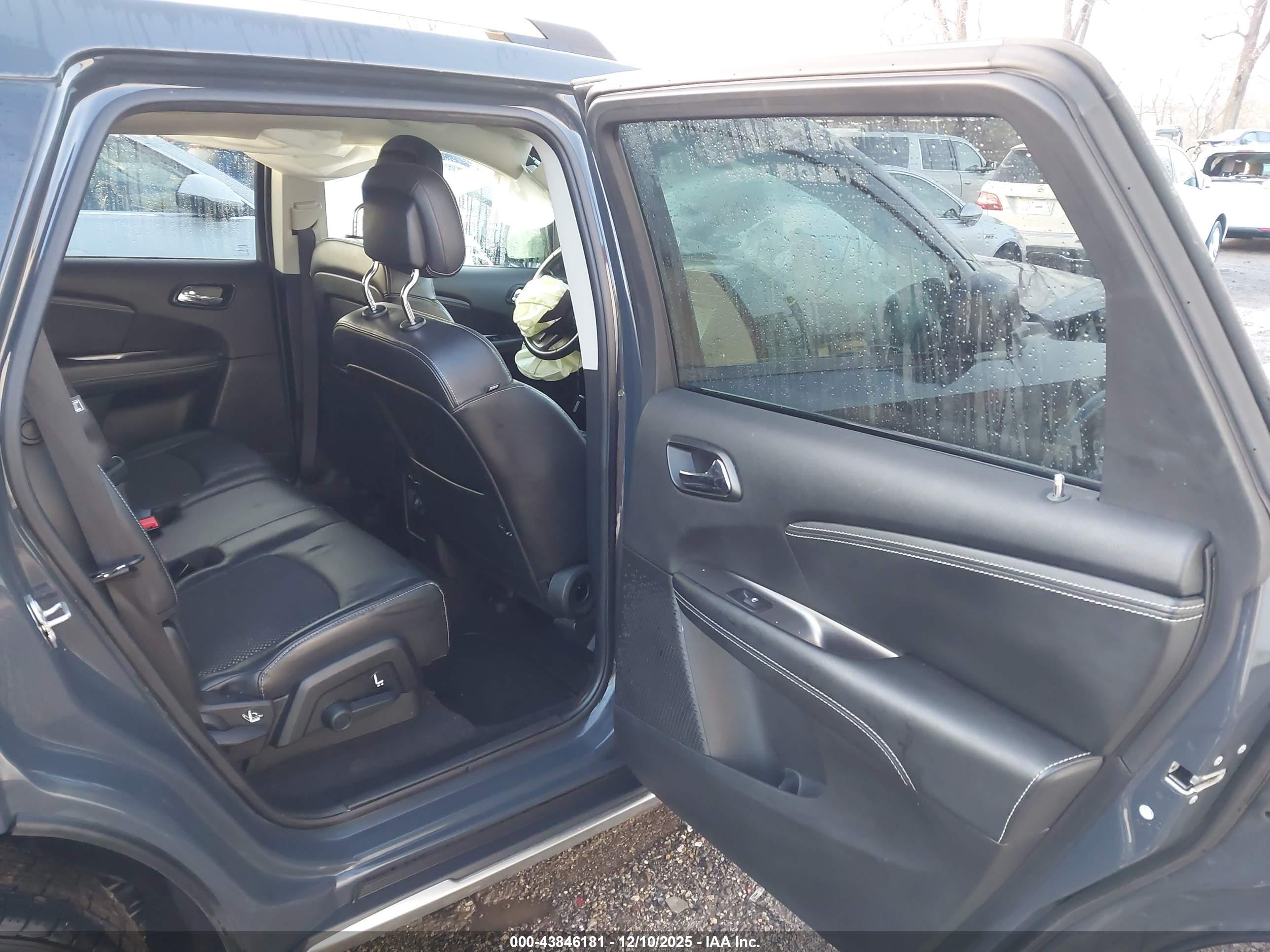 DODGE JOURNEY image 8