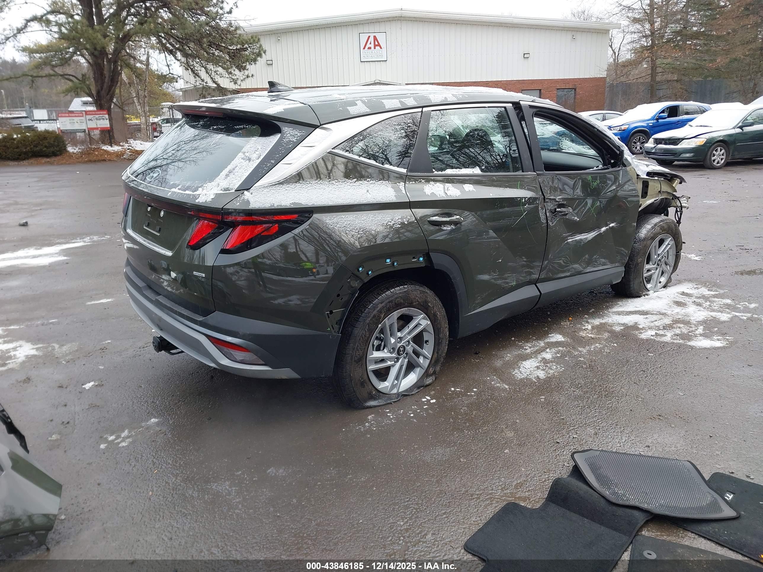 HYUNDAI TUCSON image 4