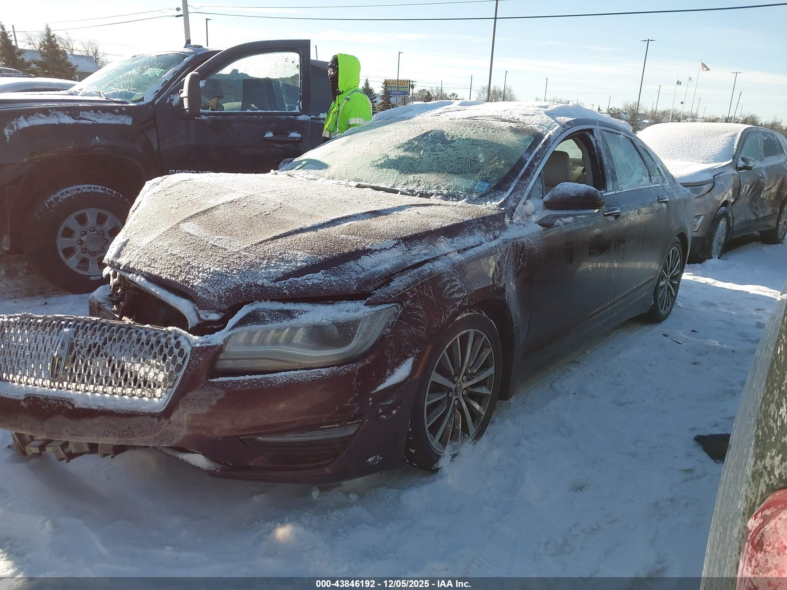 LINCOLN MKZ image 2
