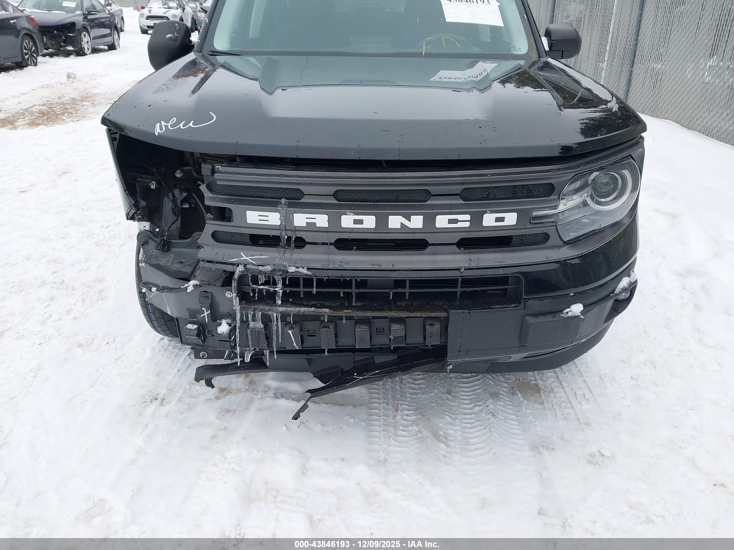FORD BRONCO image 6