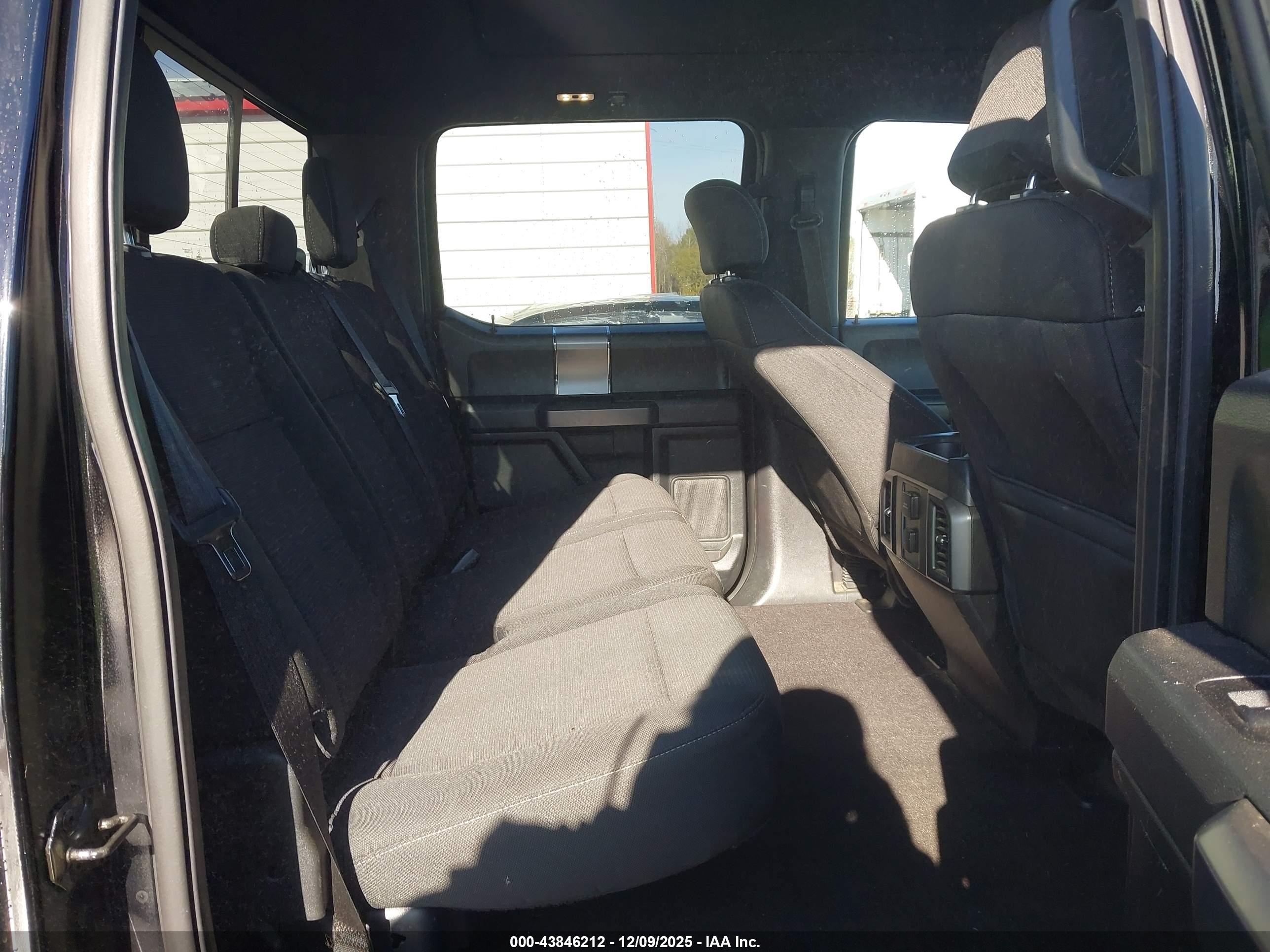FORD F-150 image 8