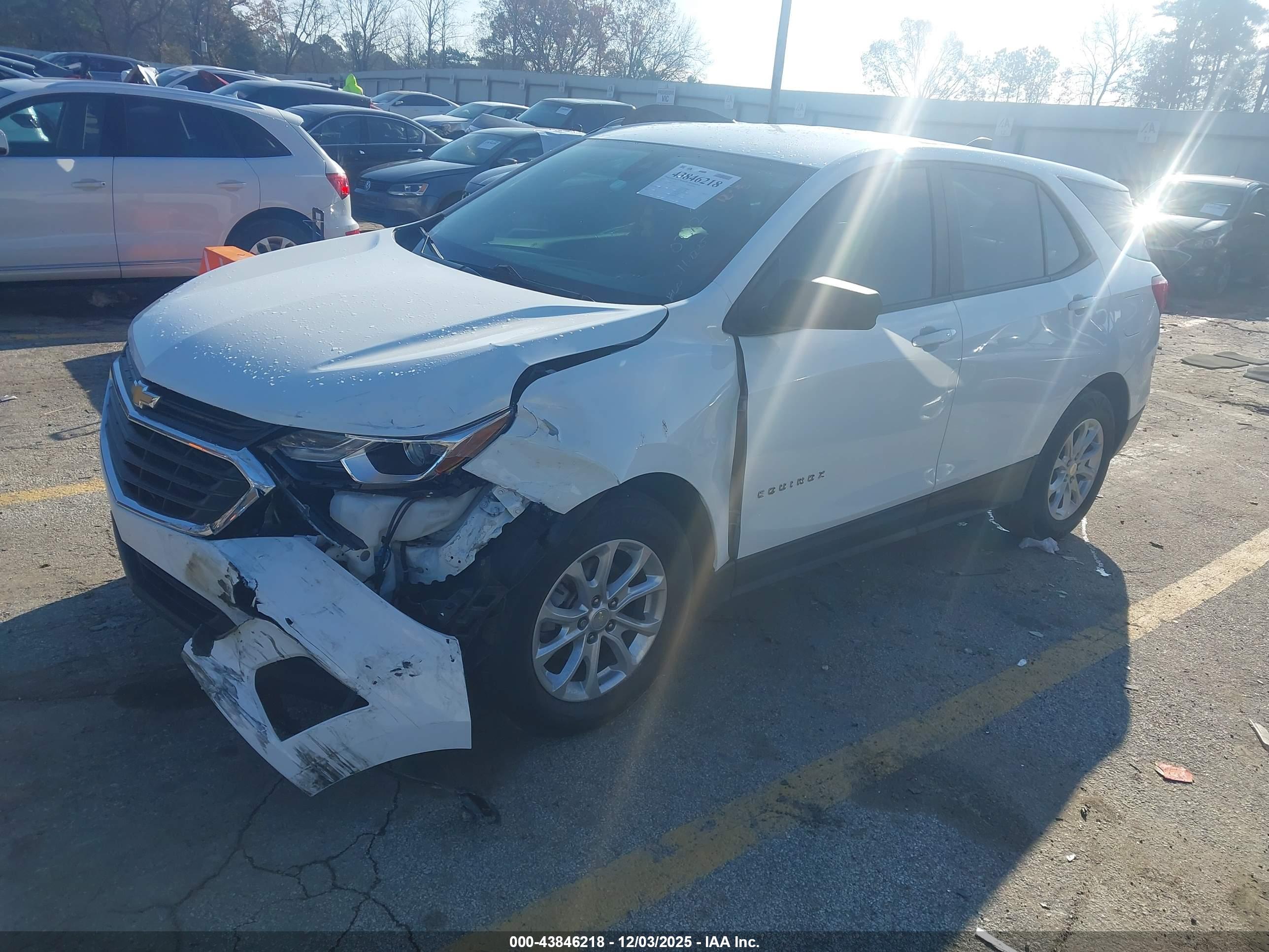 CHEVROLET EQUINOX image 2