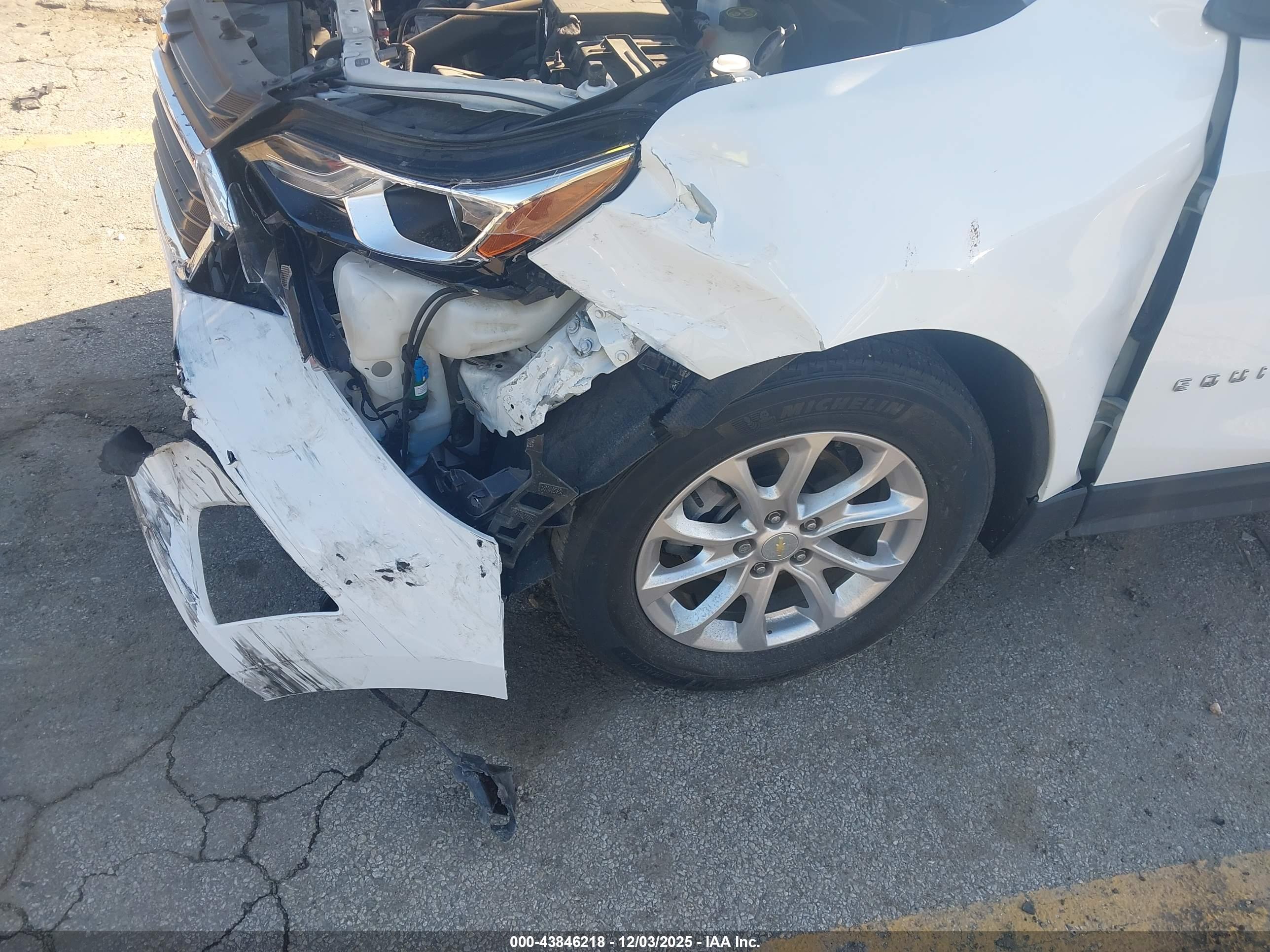 CHEVROLET EQUINOX image 6