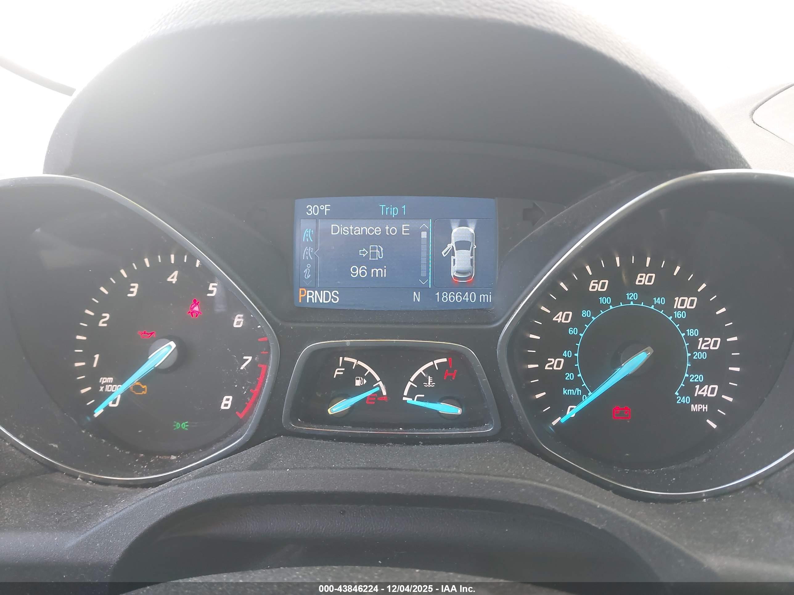 FORD ESCAPE image 7