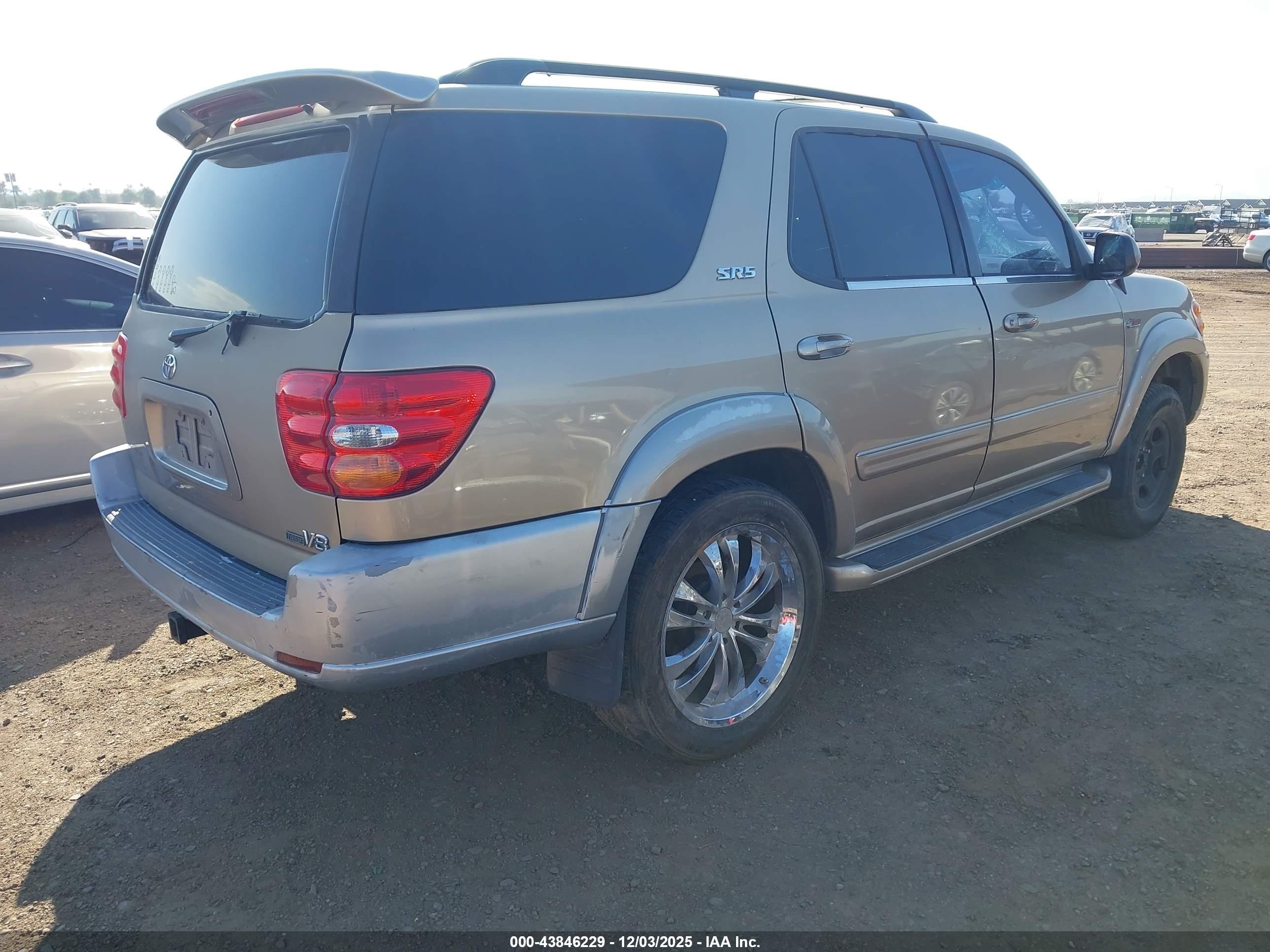 TOYOTA SEQUOIA image 4
