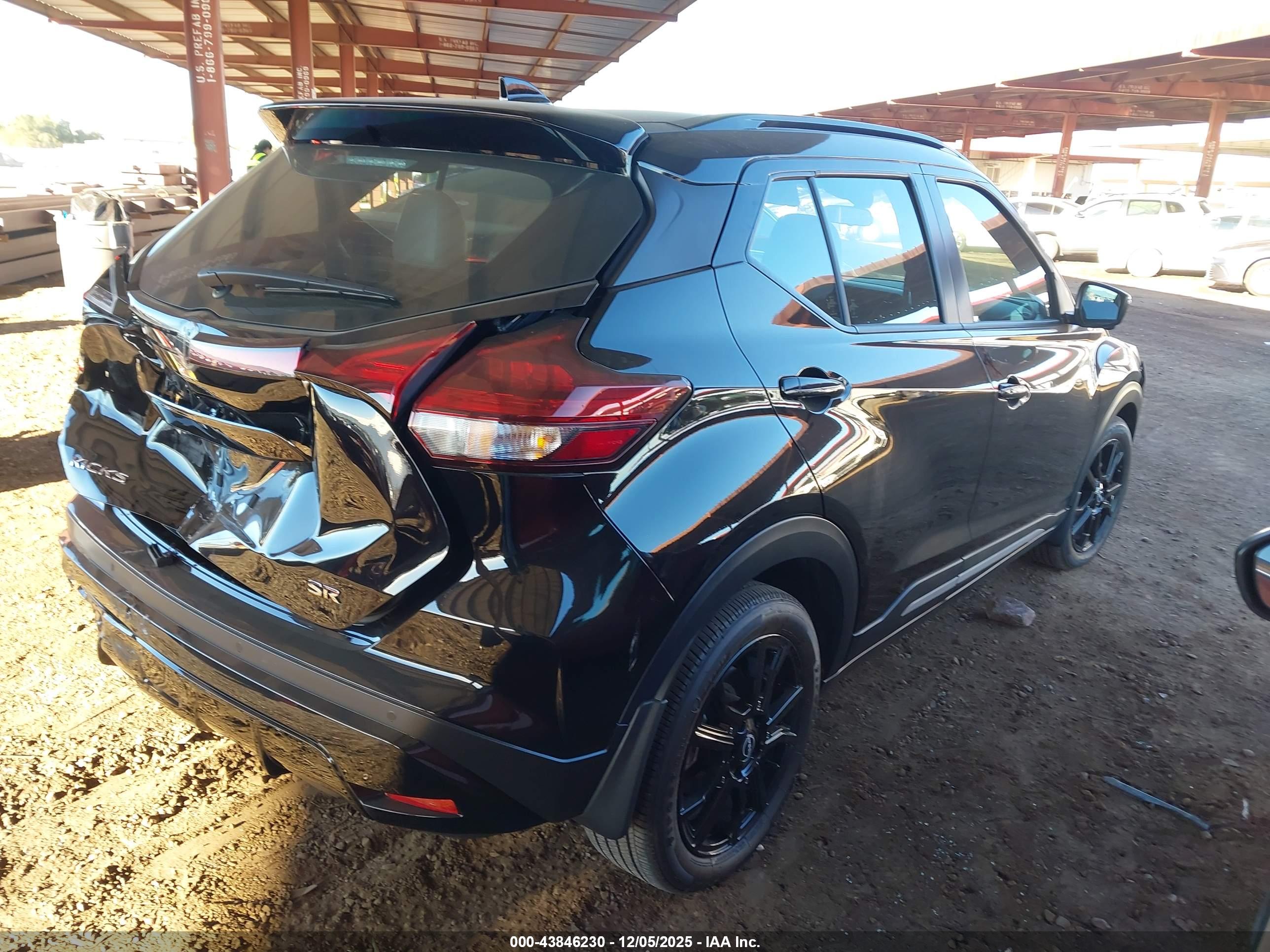NISSAN KICKS image 4