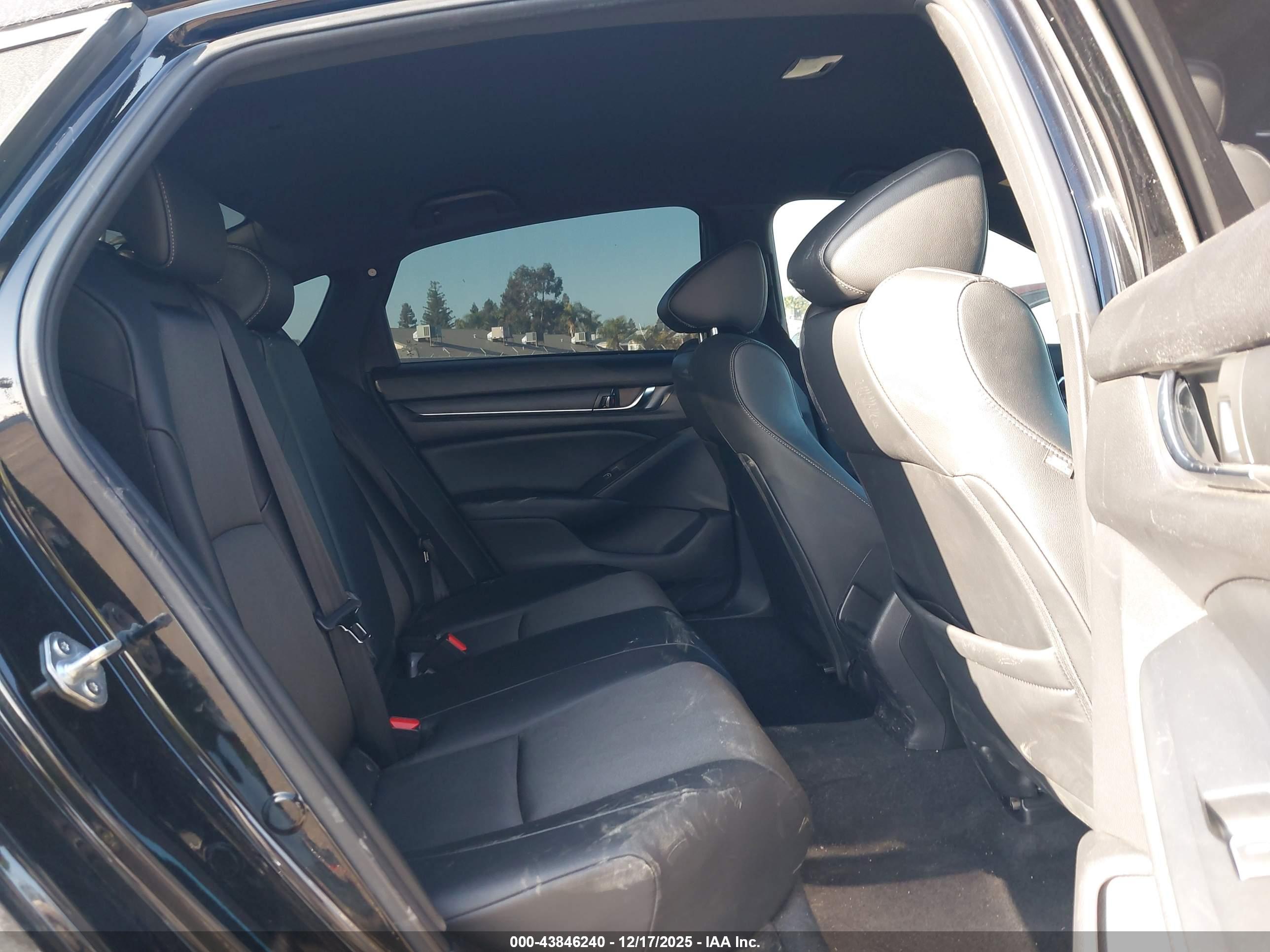 HONDA ACCORD image 8