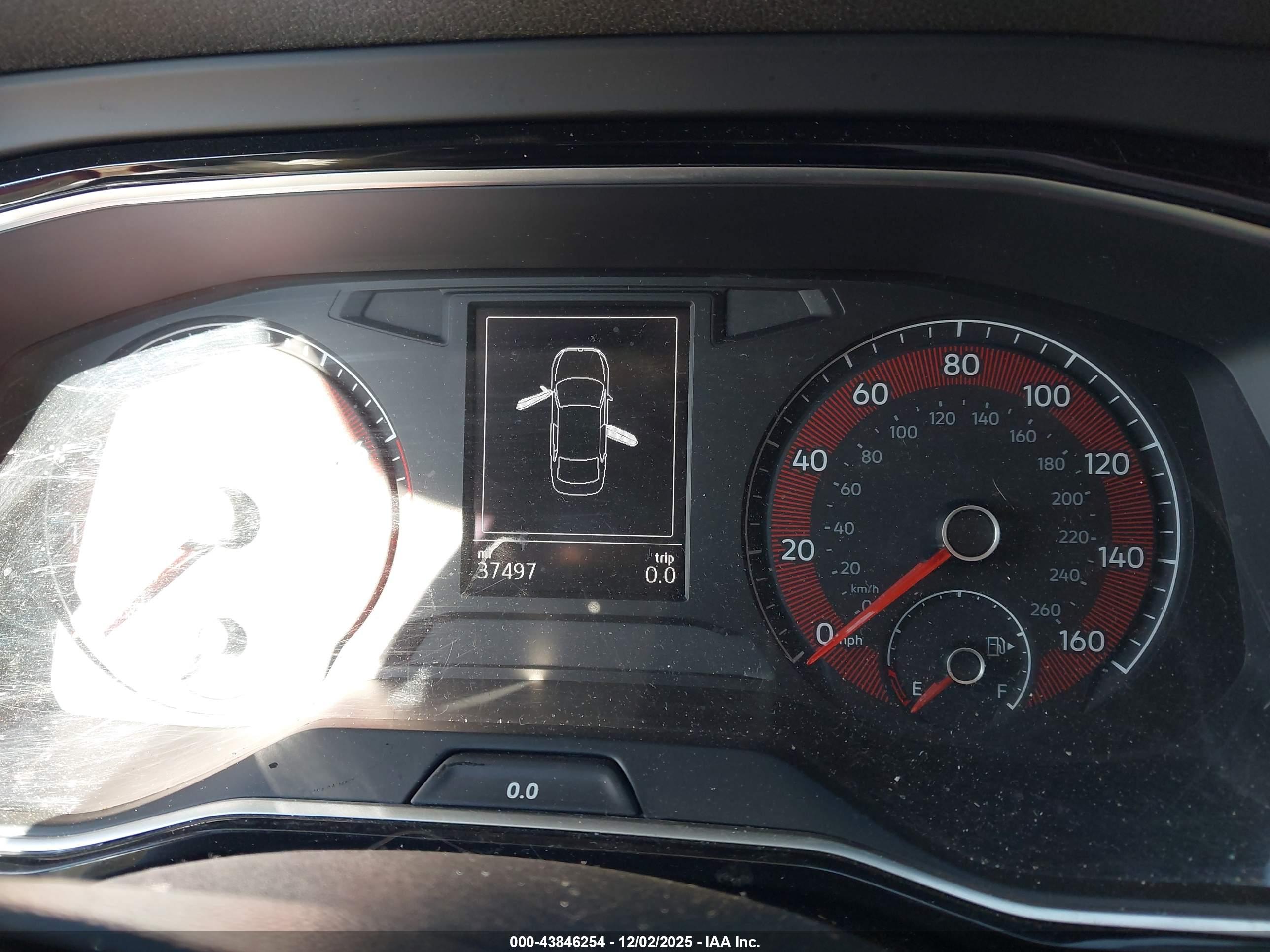 VOLKSWAGEN JETTA image 7