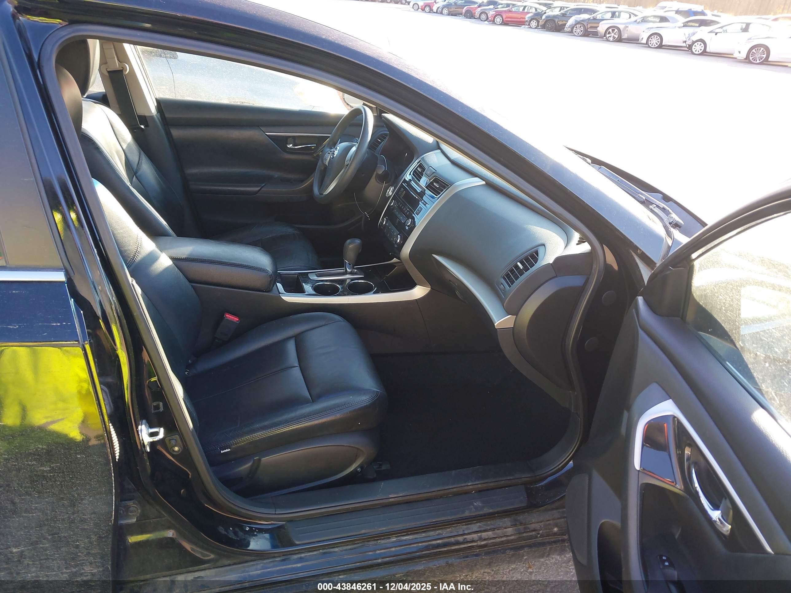 NISSAN ALTIMA image 5