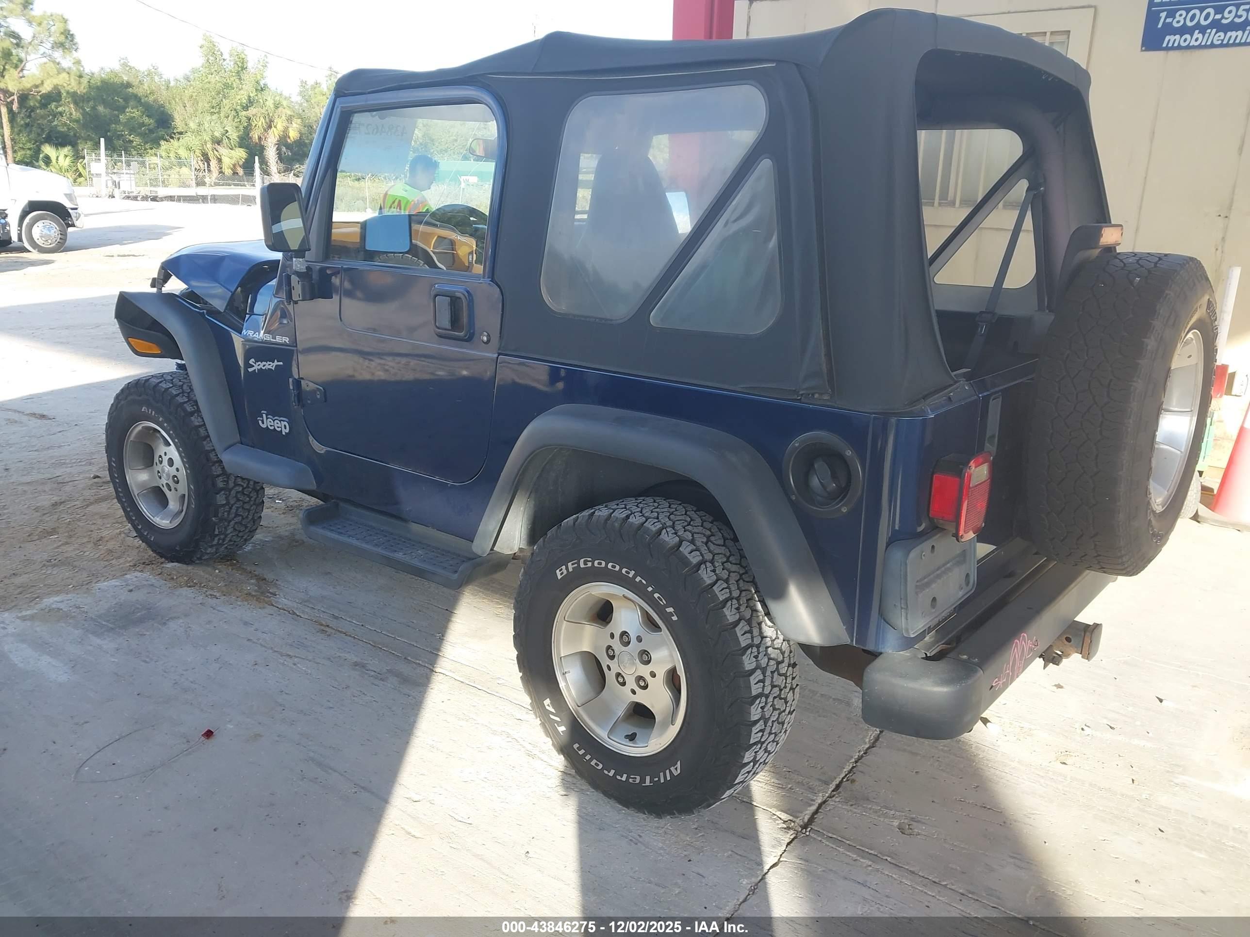 JEEP WRANGLER image 3