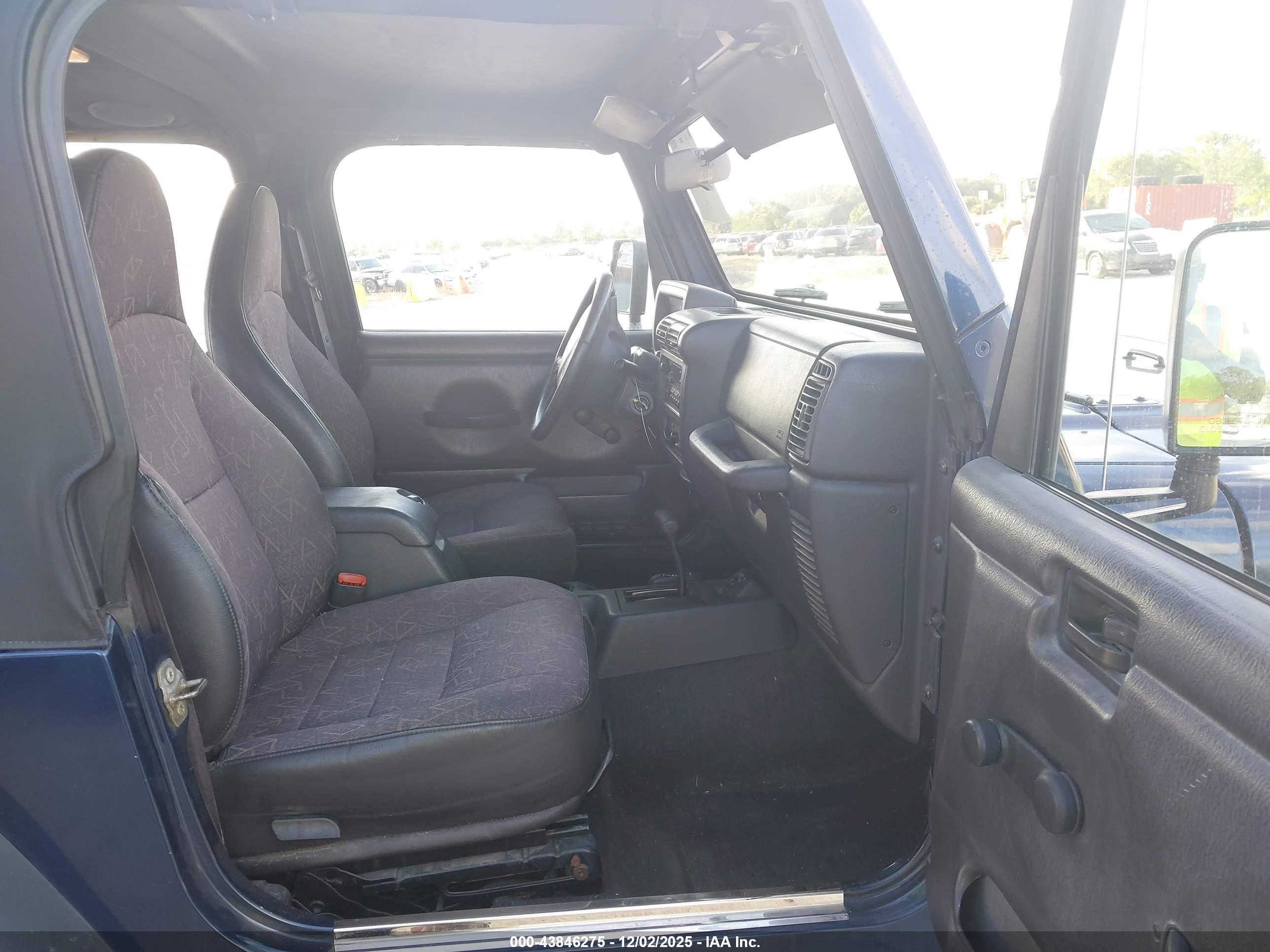 JEEP WRANGLER image 5