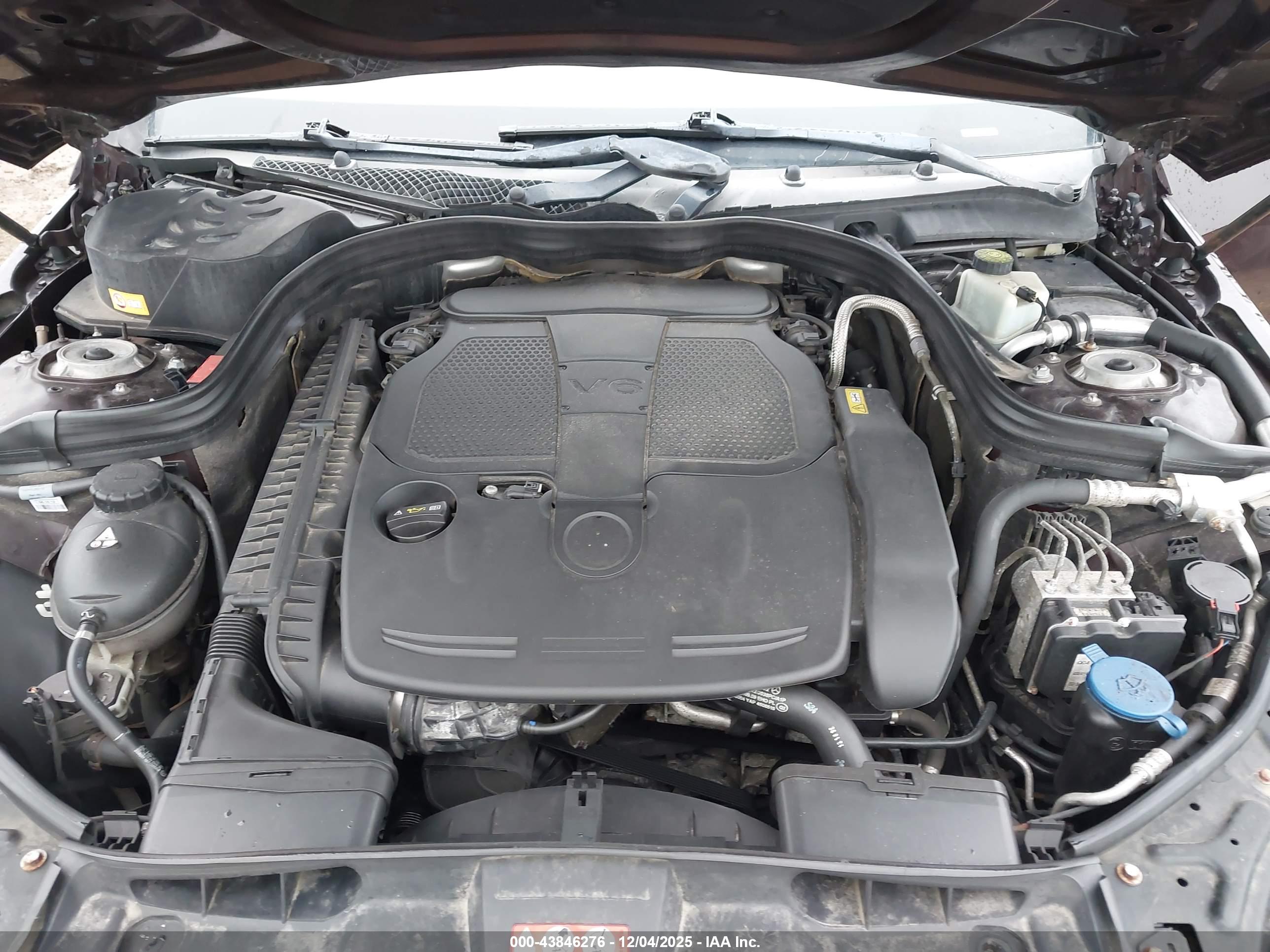 MERCEDES-BENZ E image 10