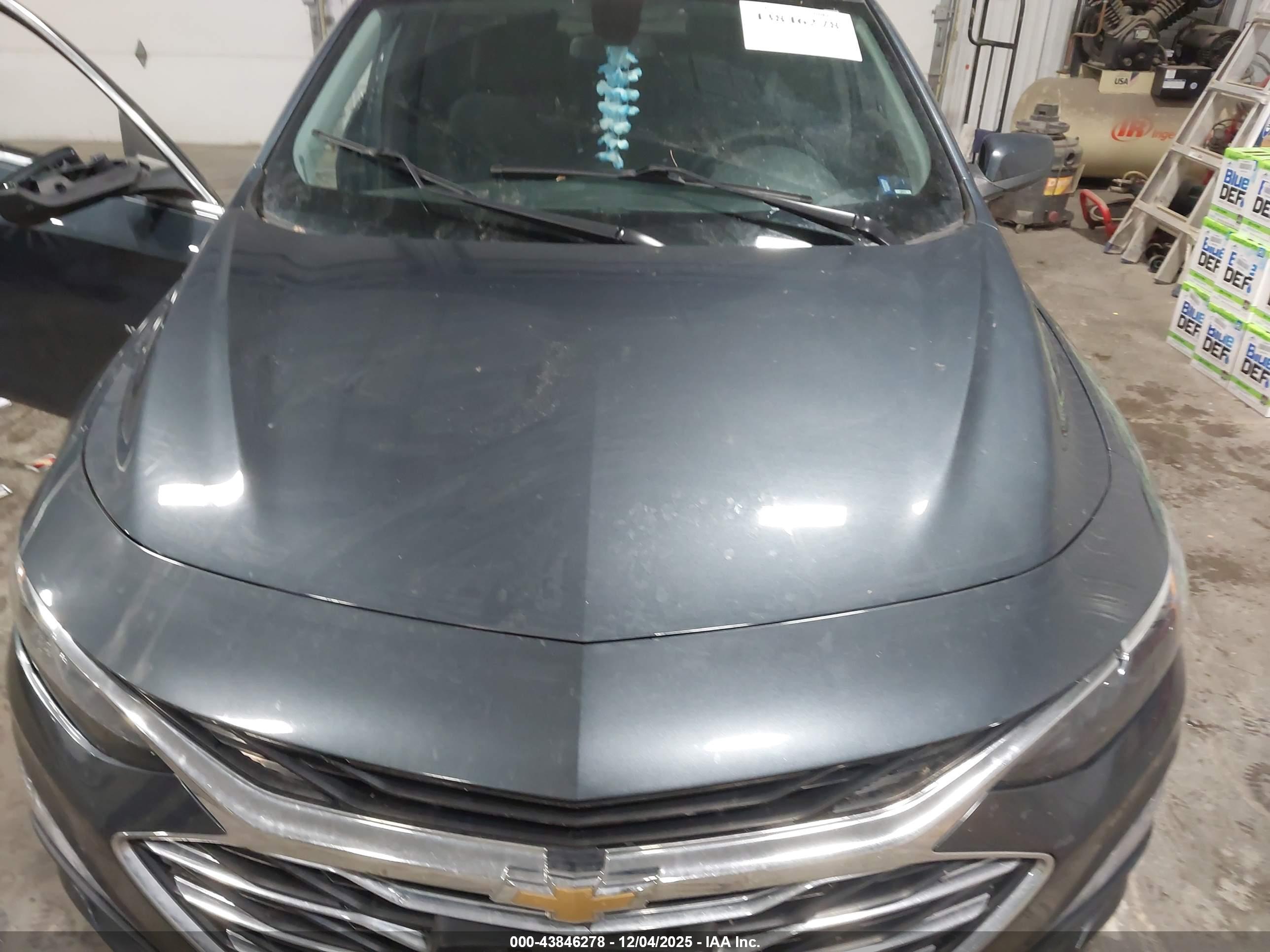 CHEVROLET MALIBU image 10
