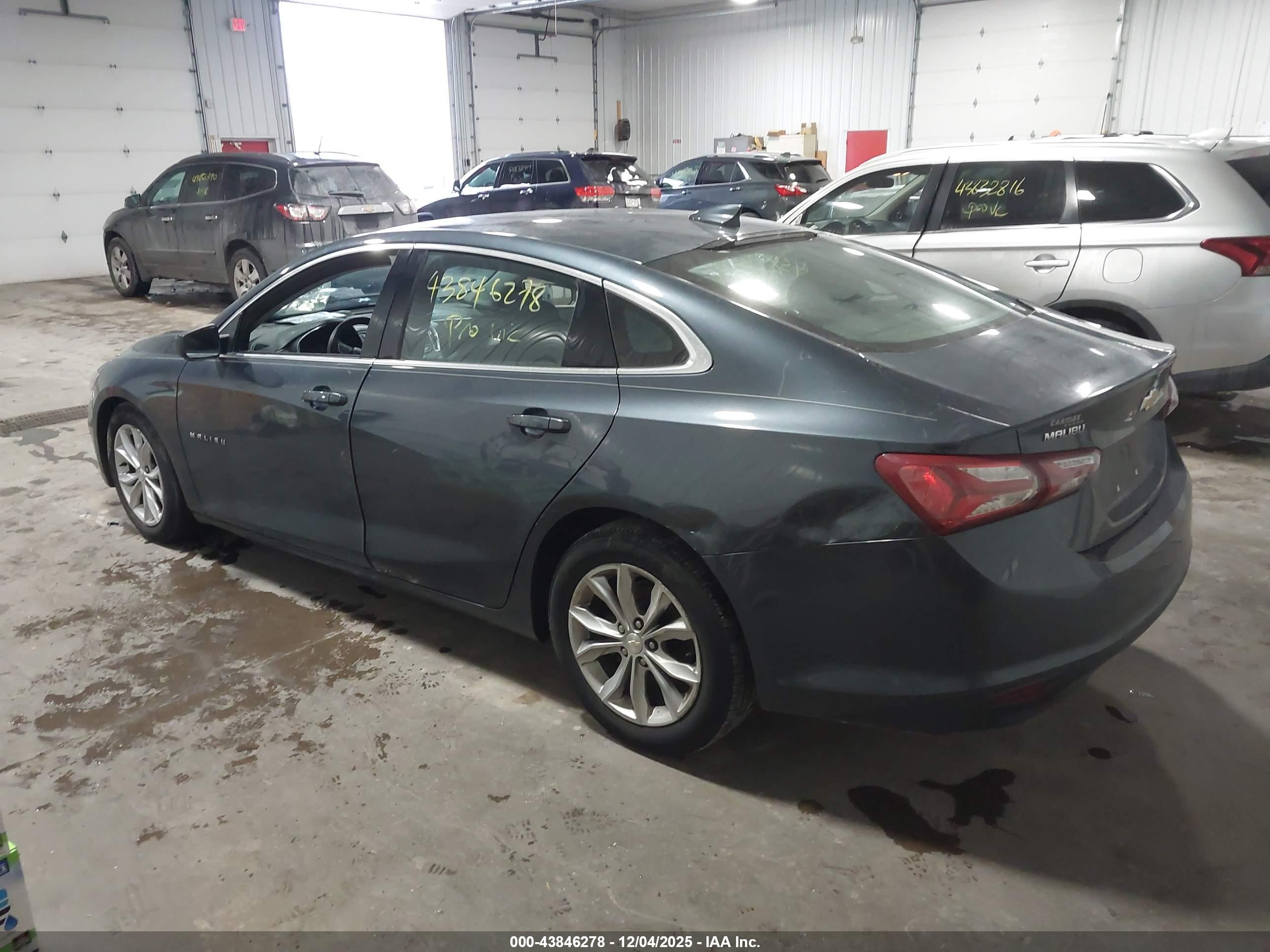CHEVROLET MALIBU image 3