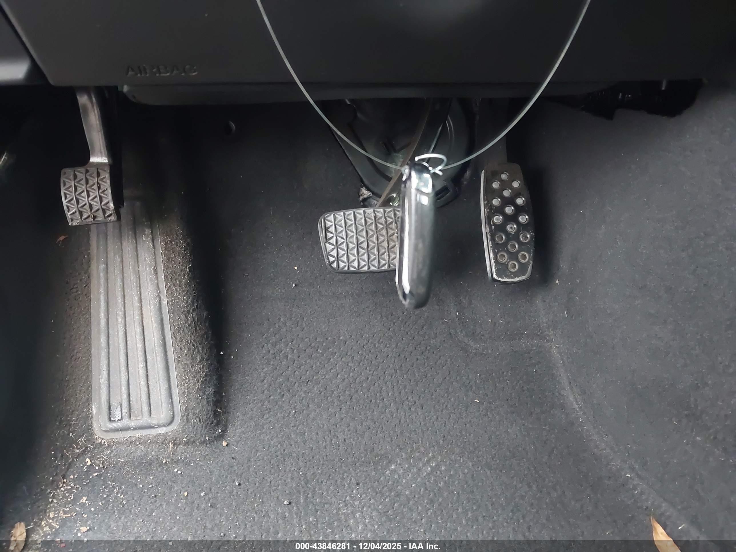 CHEVROLET MALIBU image 11