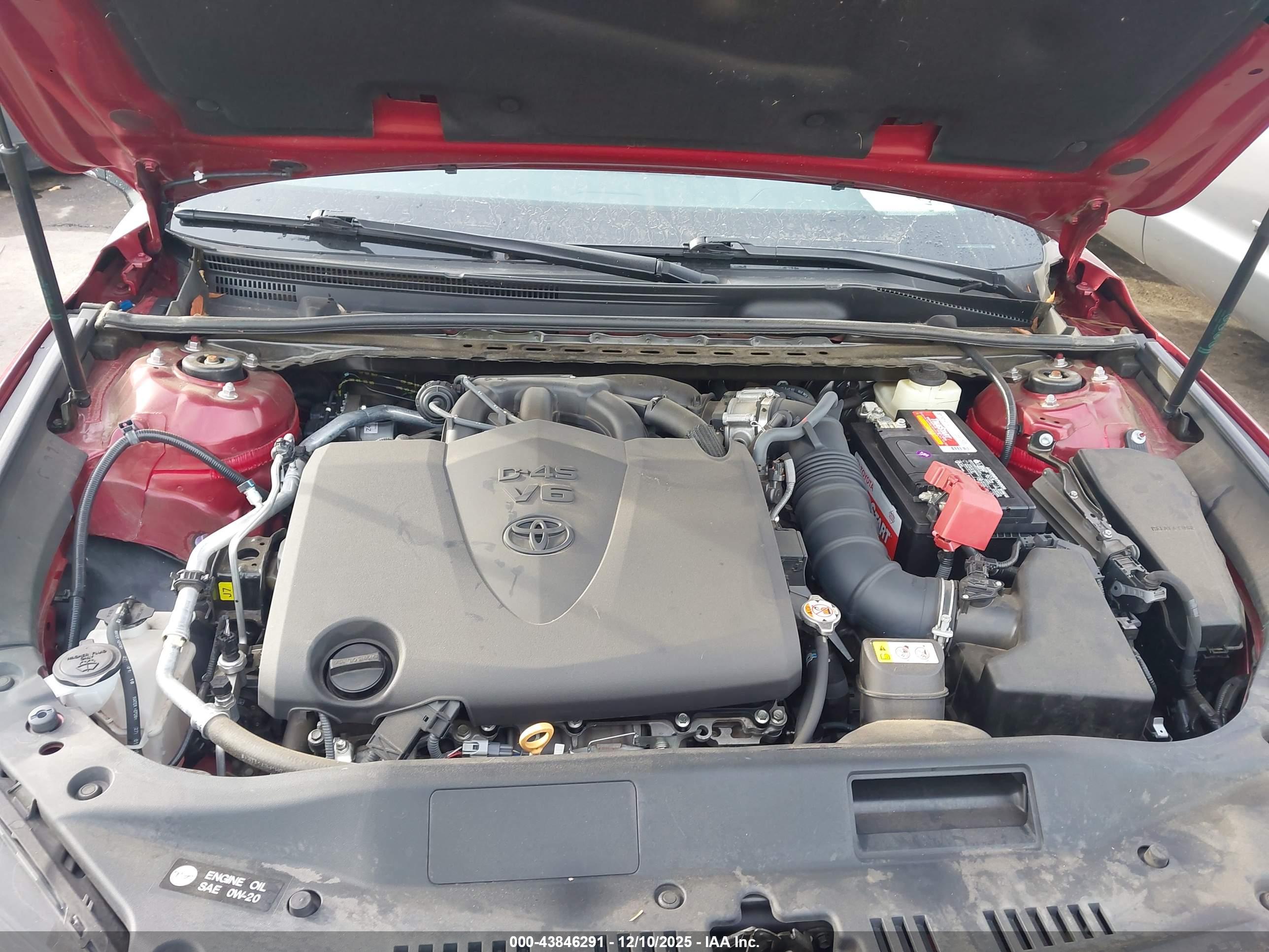 TOYOTA AVALON image 10