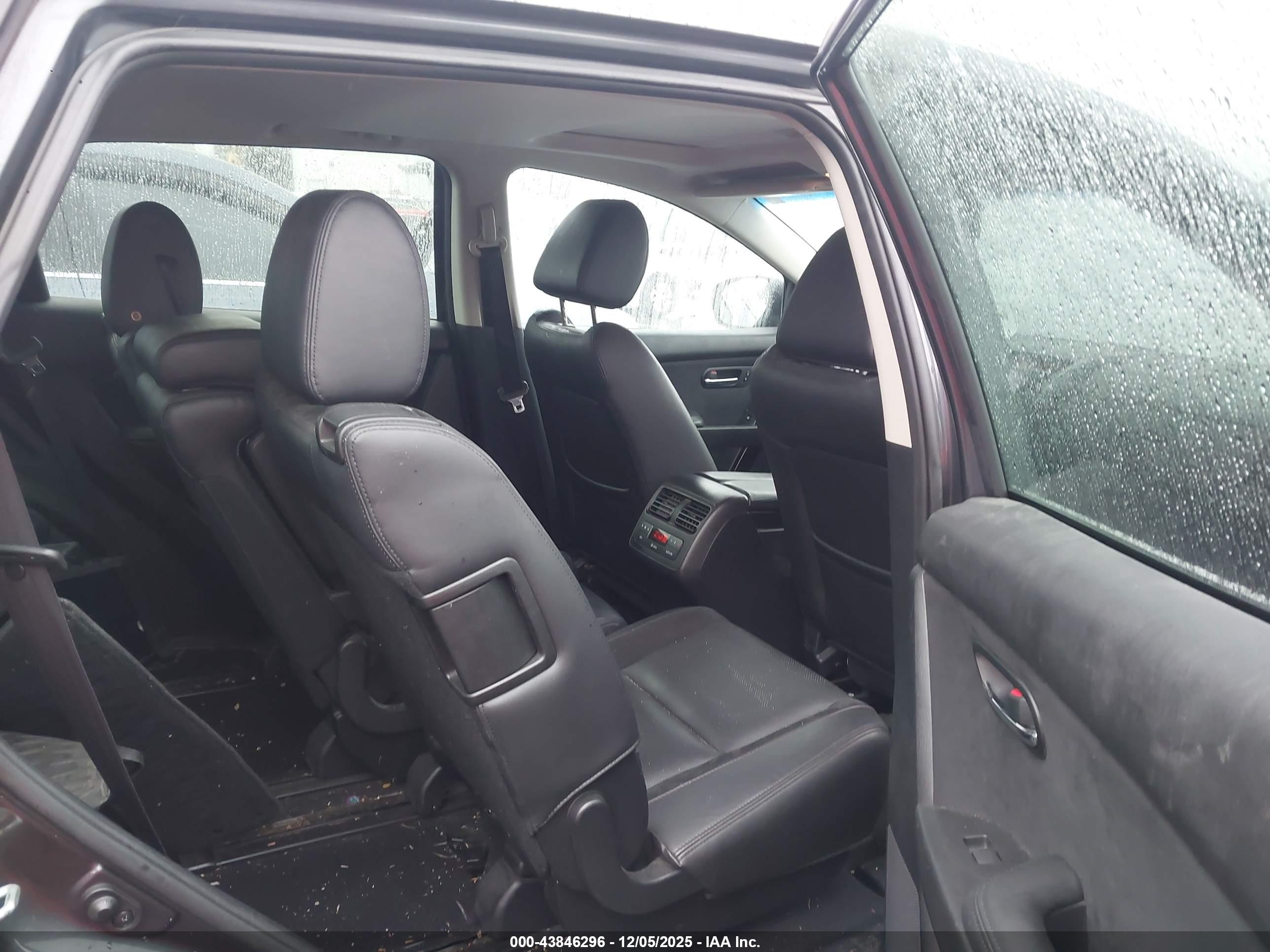 MAZDA CX-9 image 8