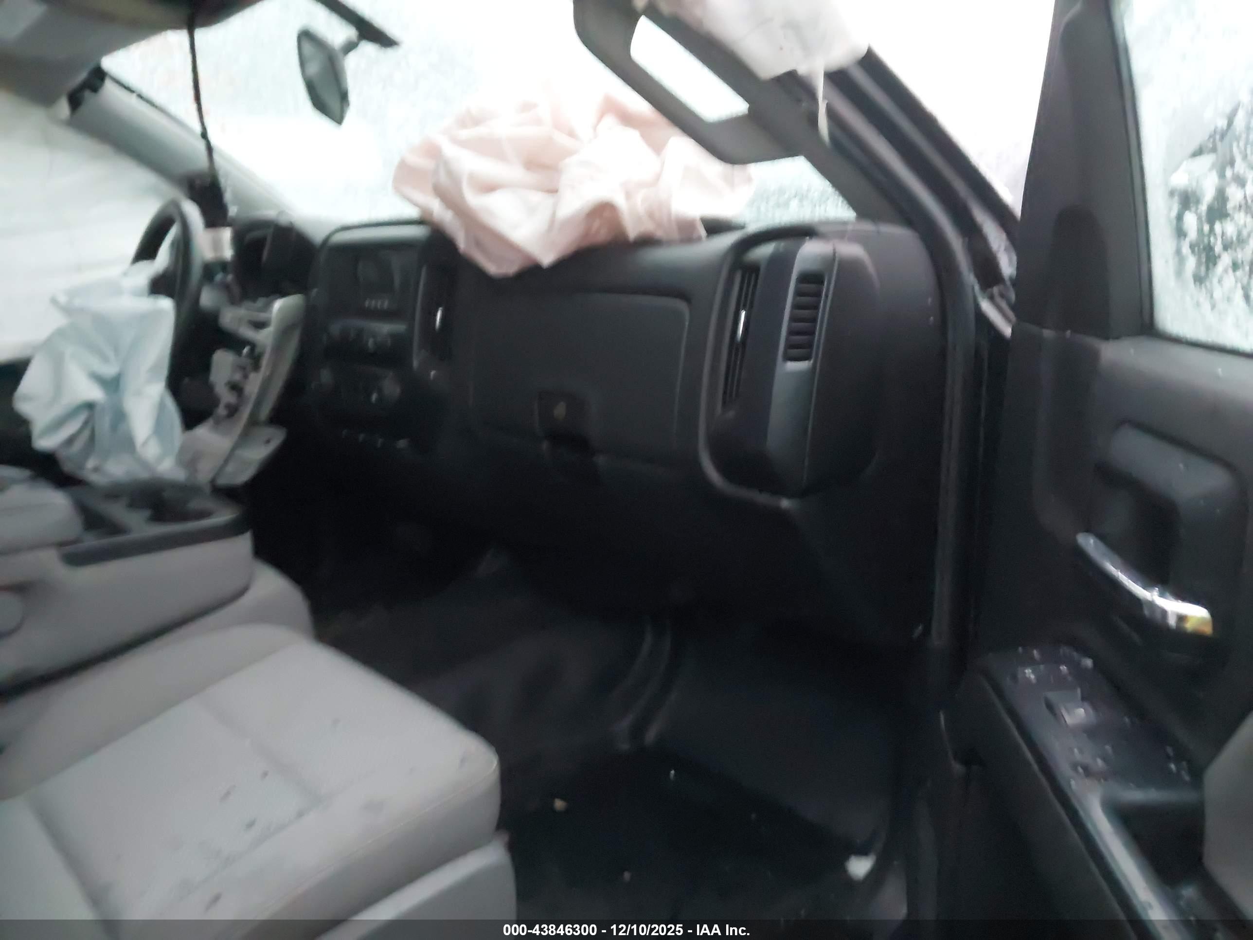 GMC SIERRA image 5
