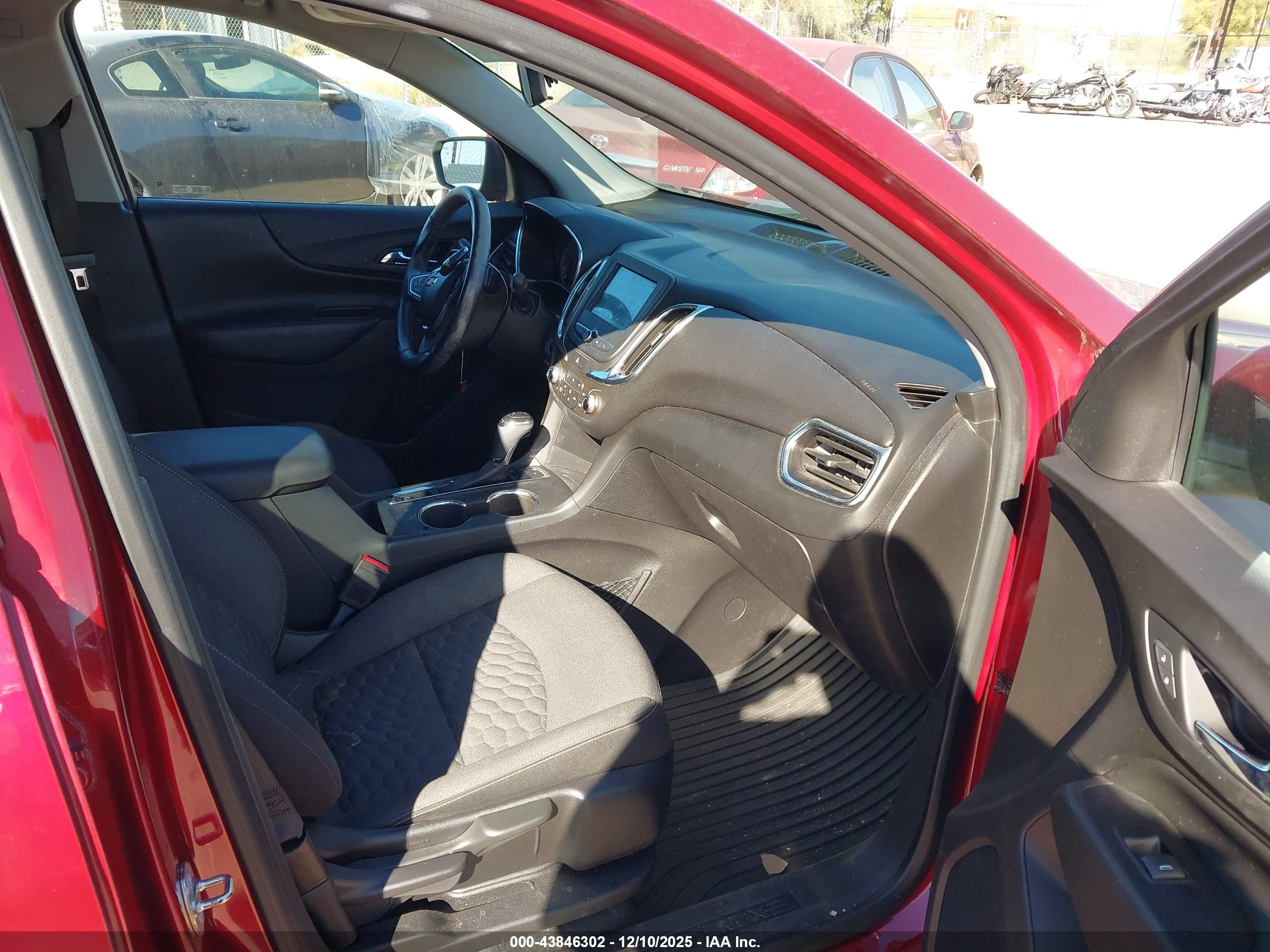 CHEVROLET EQUINOX image 5