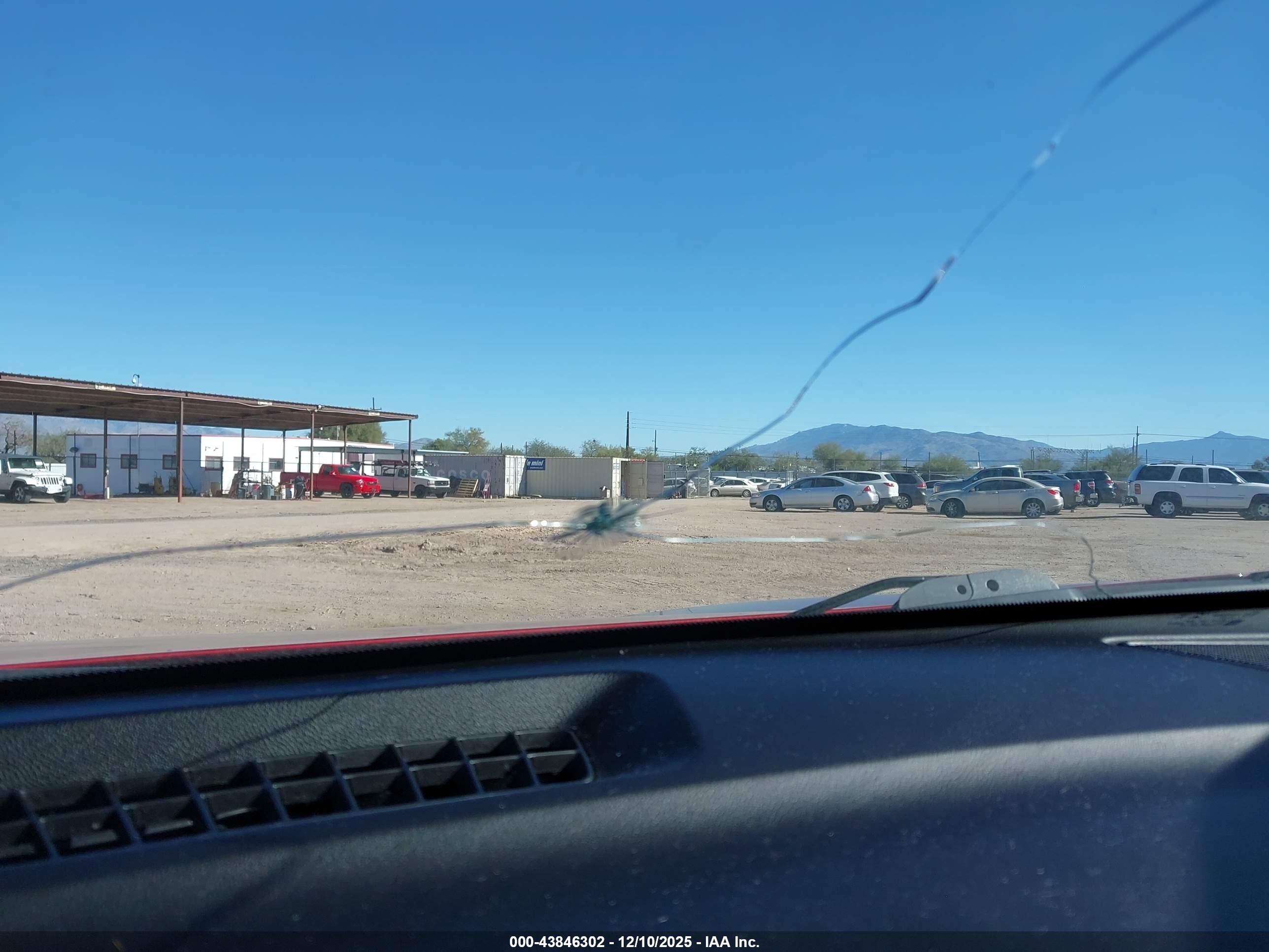 CHEVROLET EQUINOX image 6