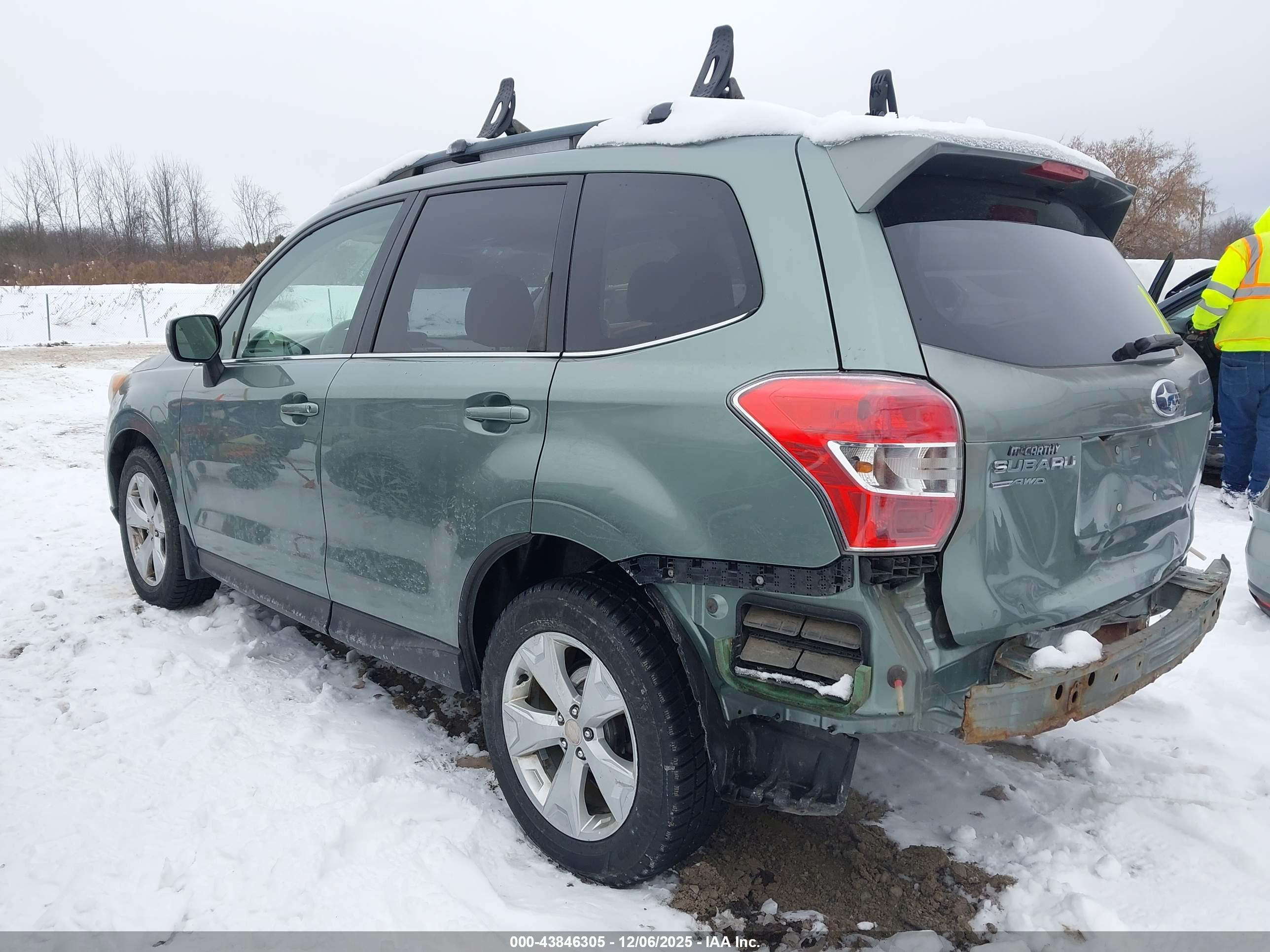 SUBARU FORESTER image 3