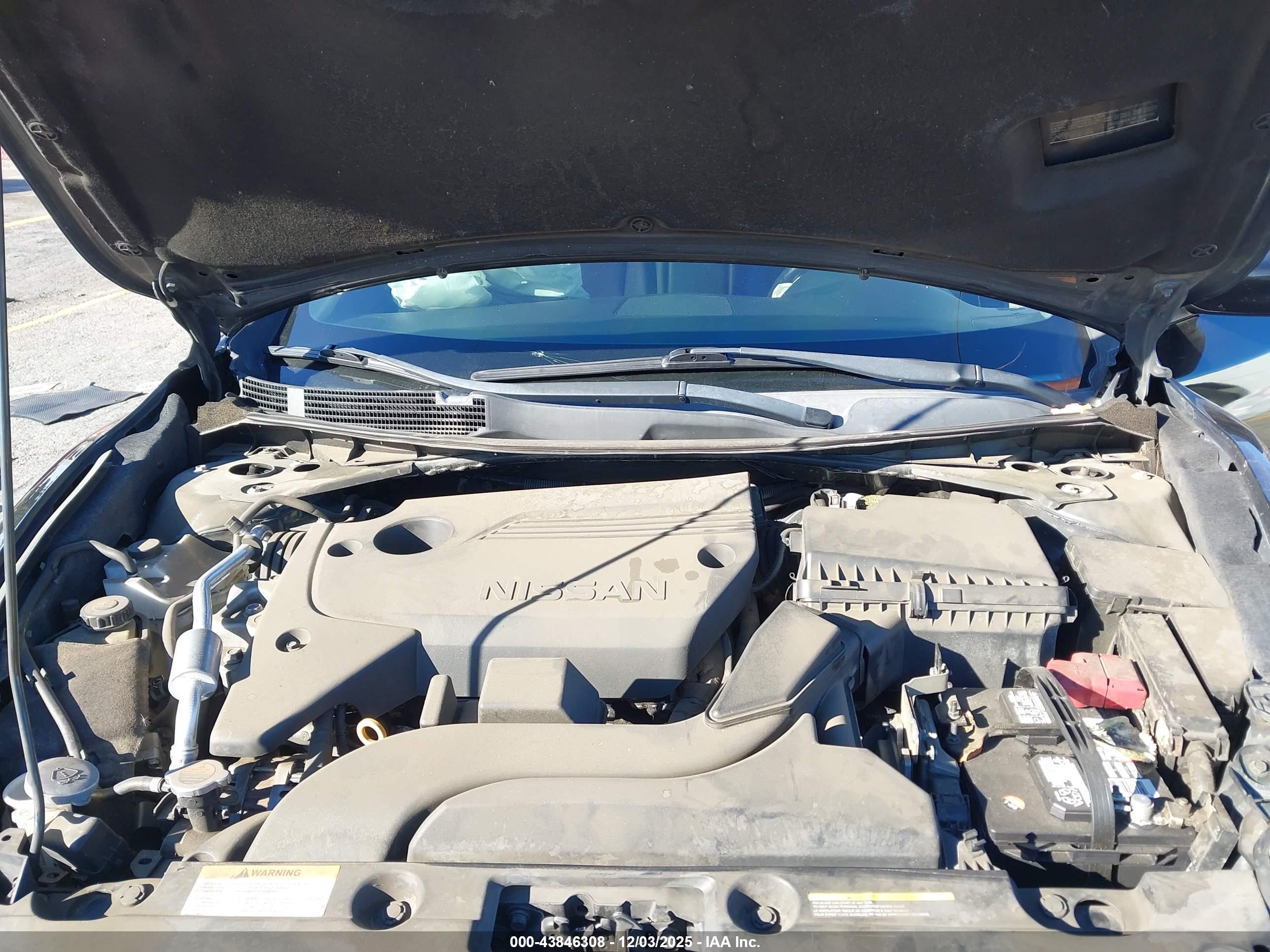 NISSAN ALTIMA image 10