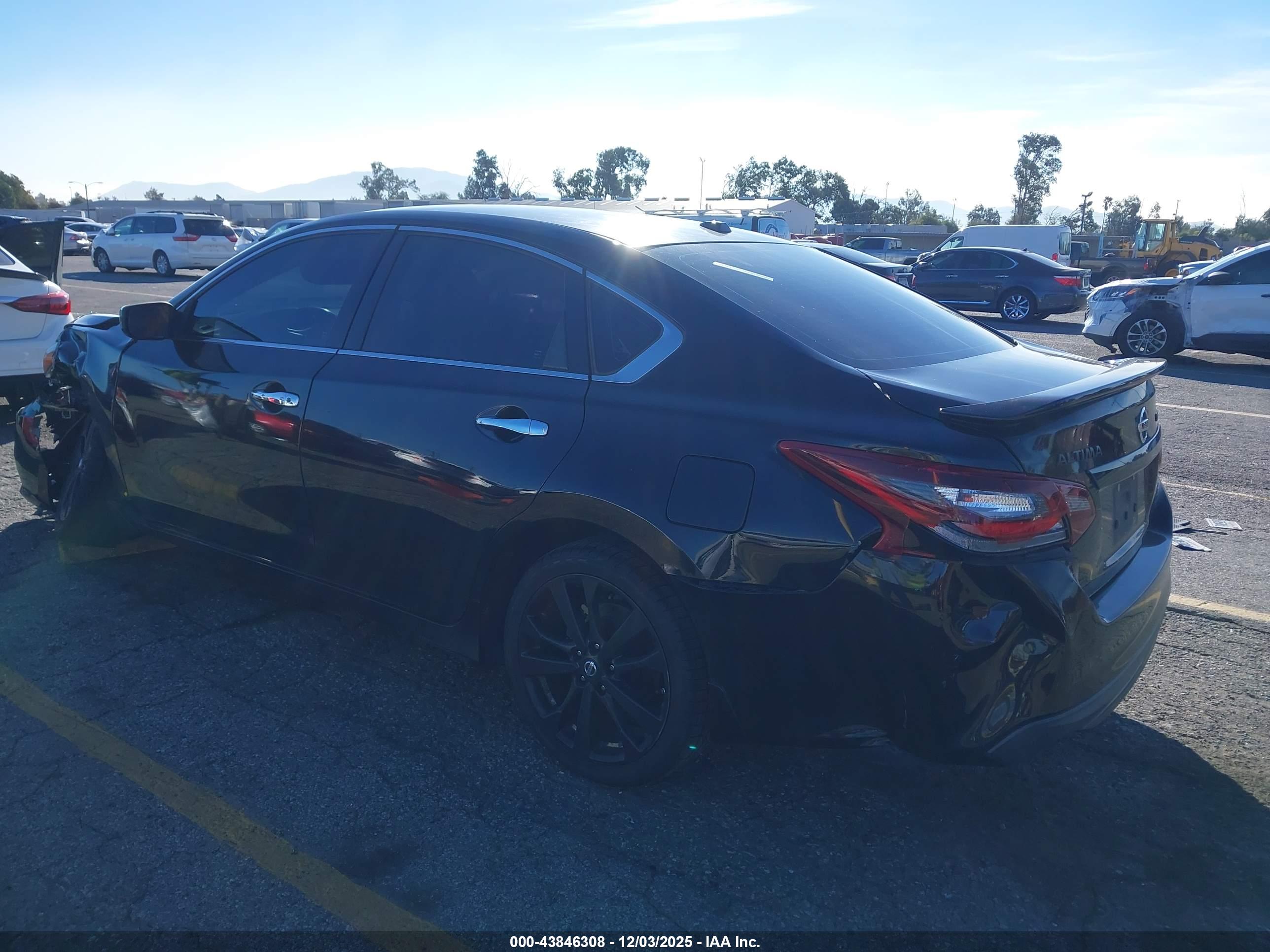 NISSAN ALTIMA image 3