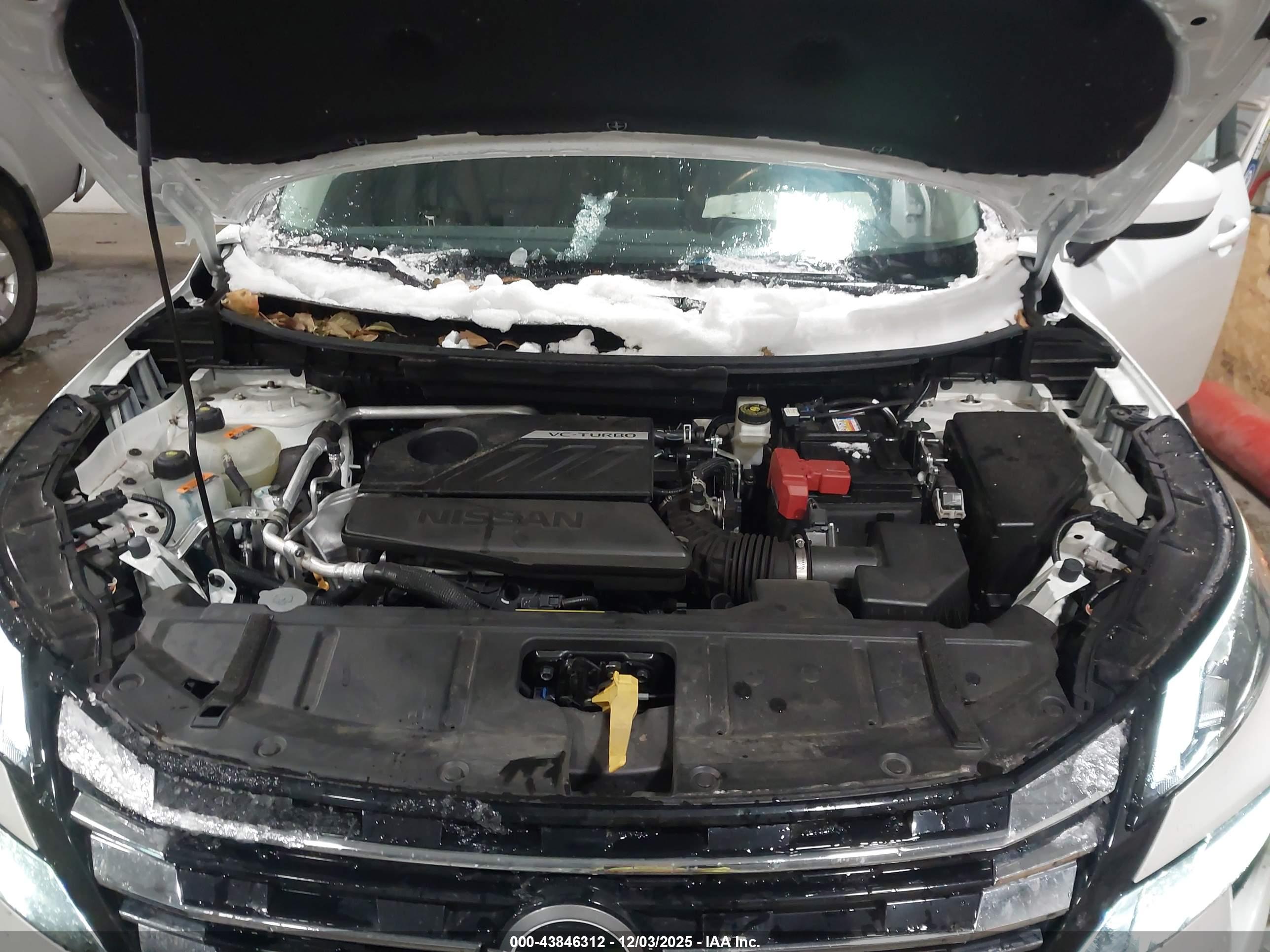 NISSAN ROGUE image 10