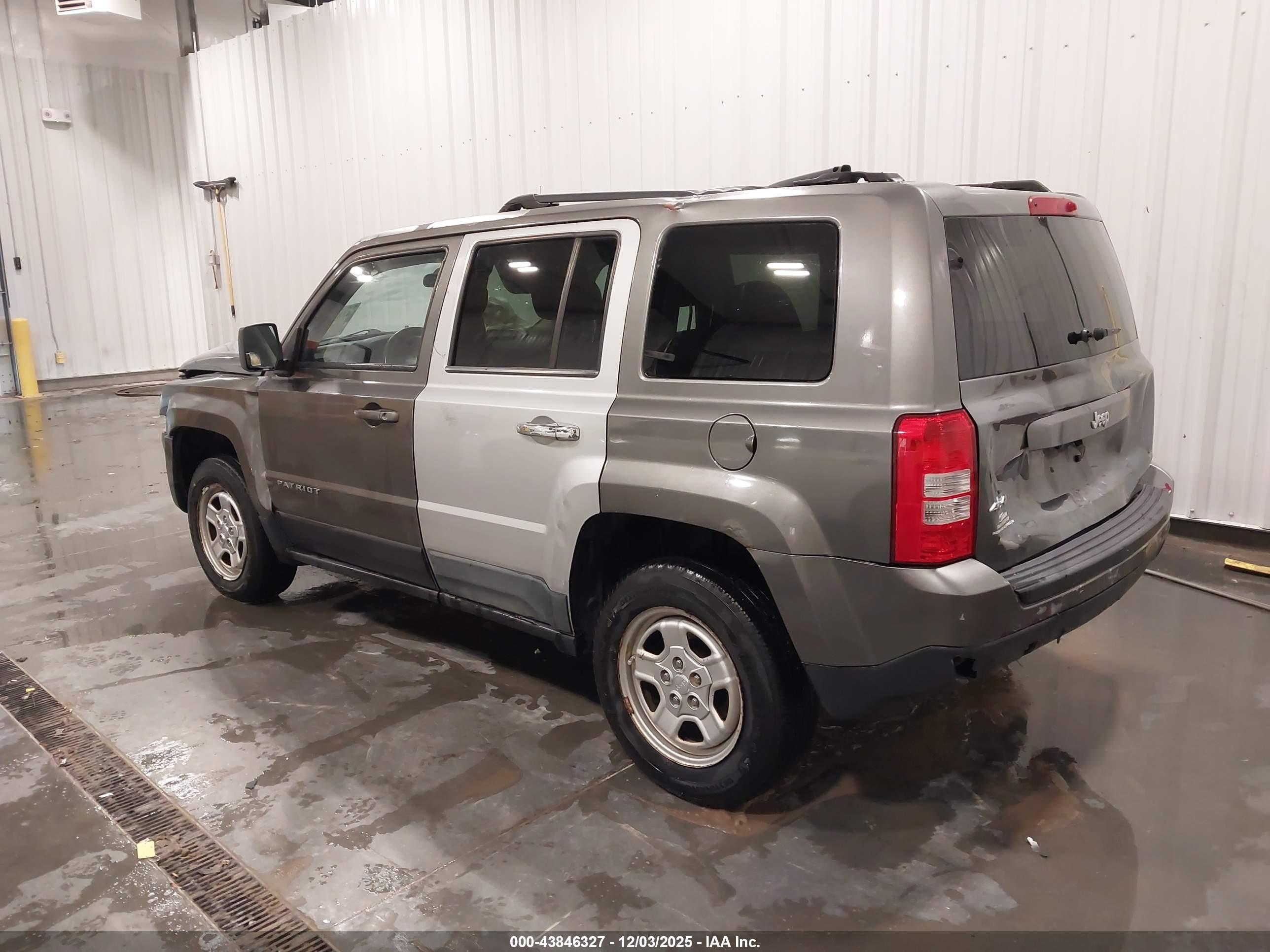 JEEP PATRIOT image 3