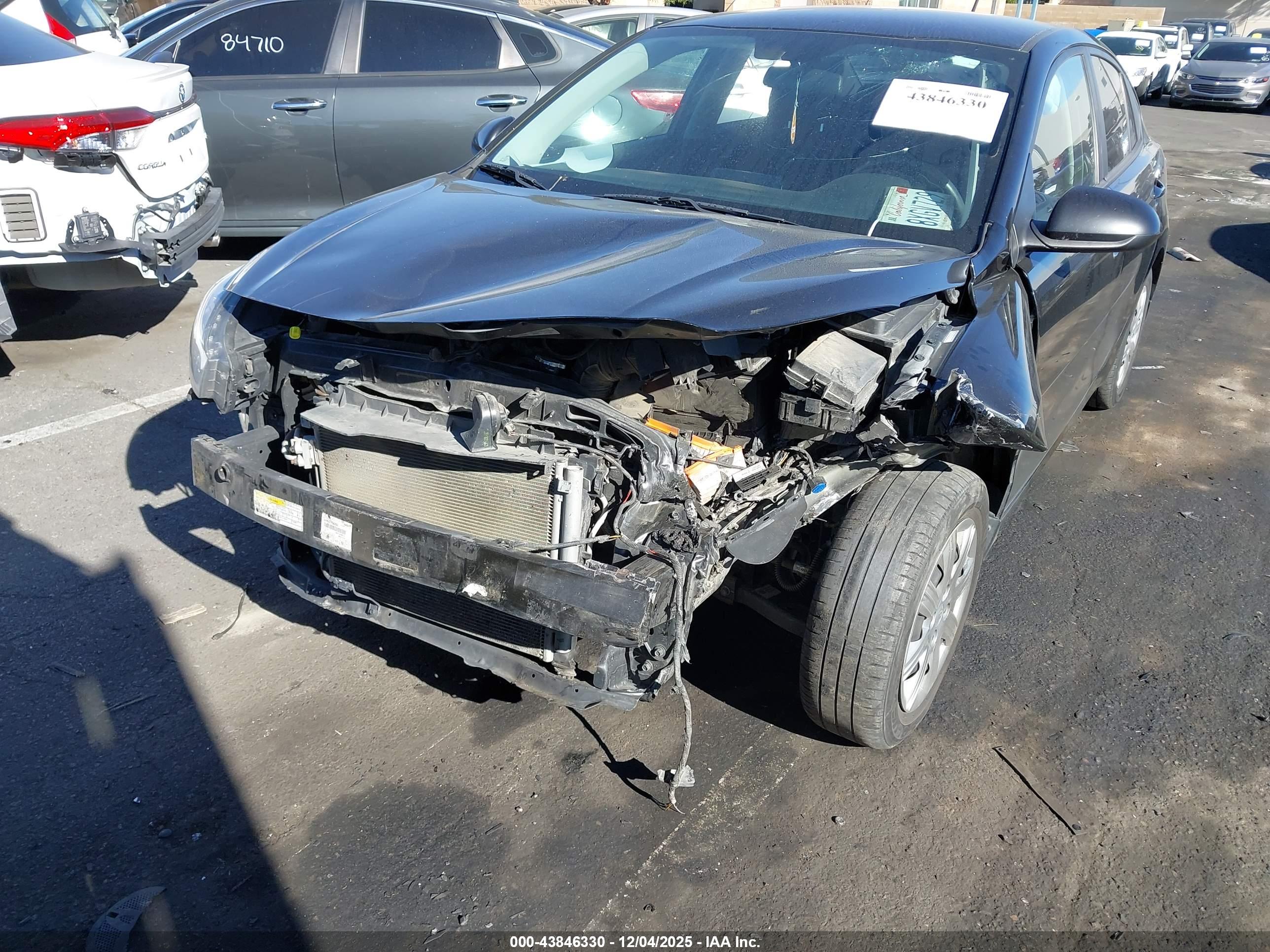 KIA RIO image 6