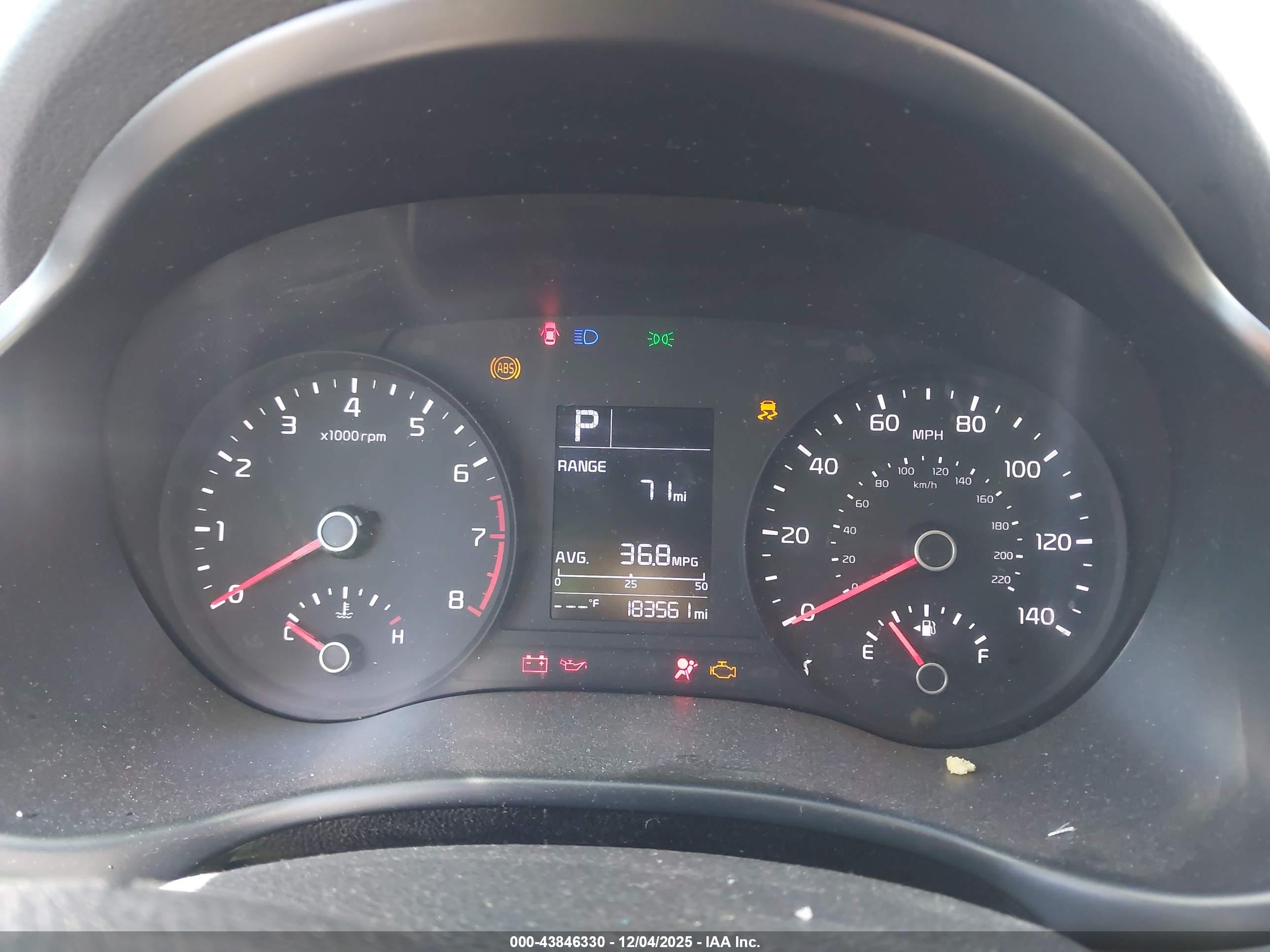 KIA RIO image 7