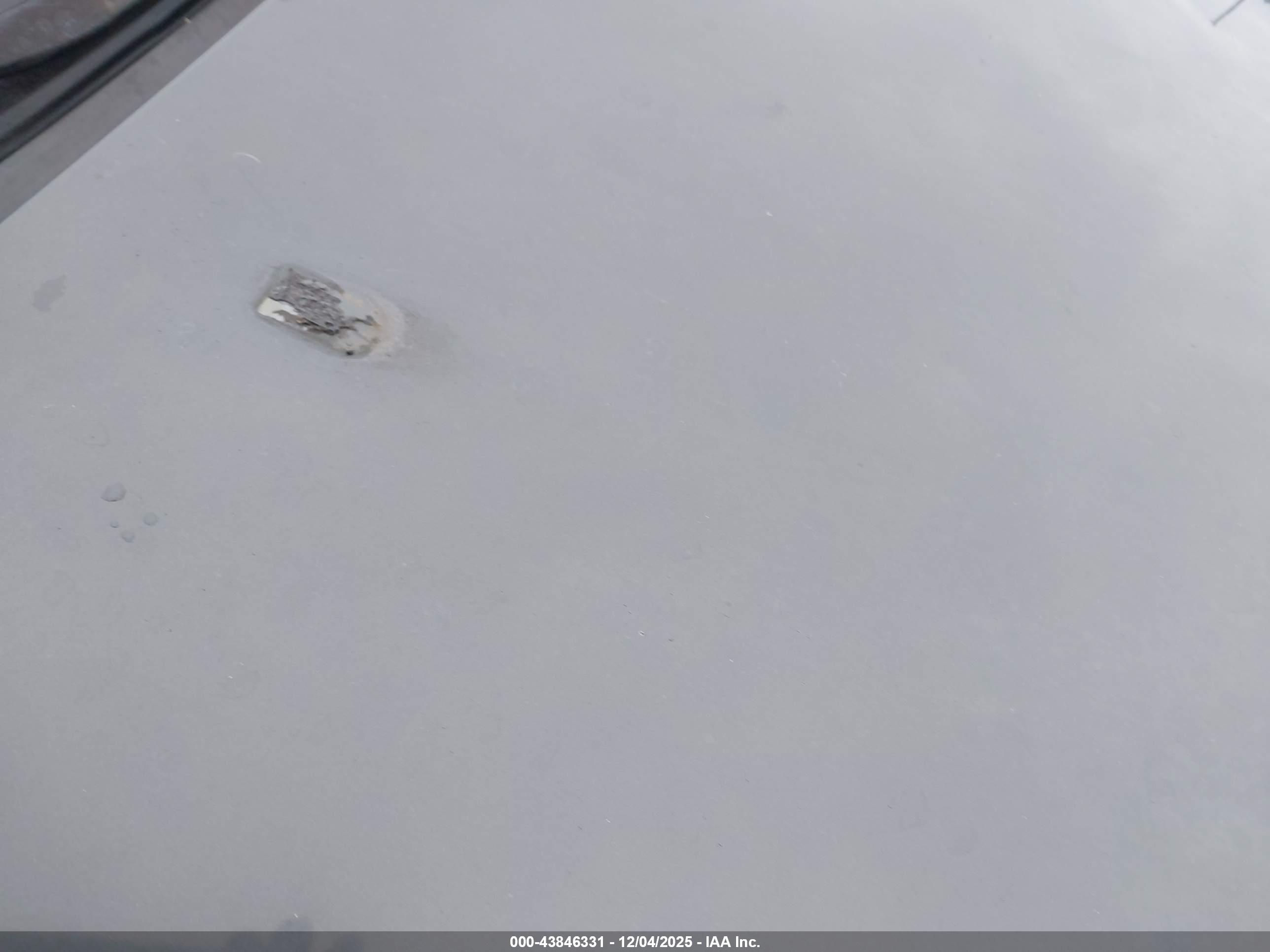 SATURN VUE image 6