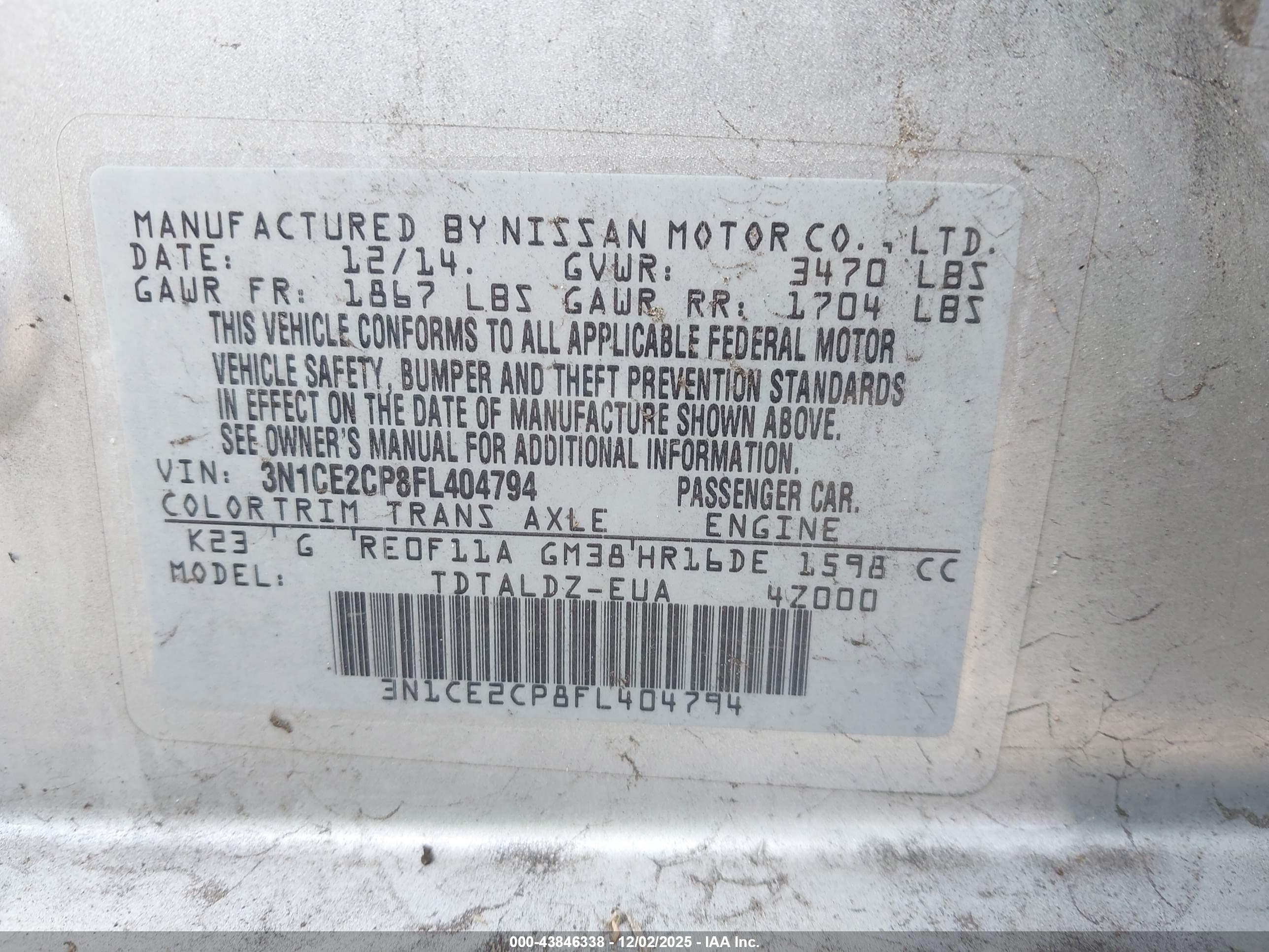 NISSAN VERSA image 9