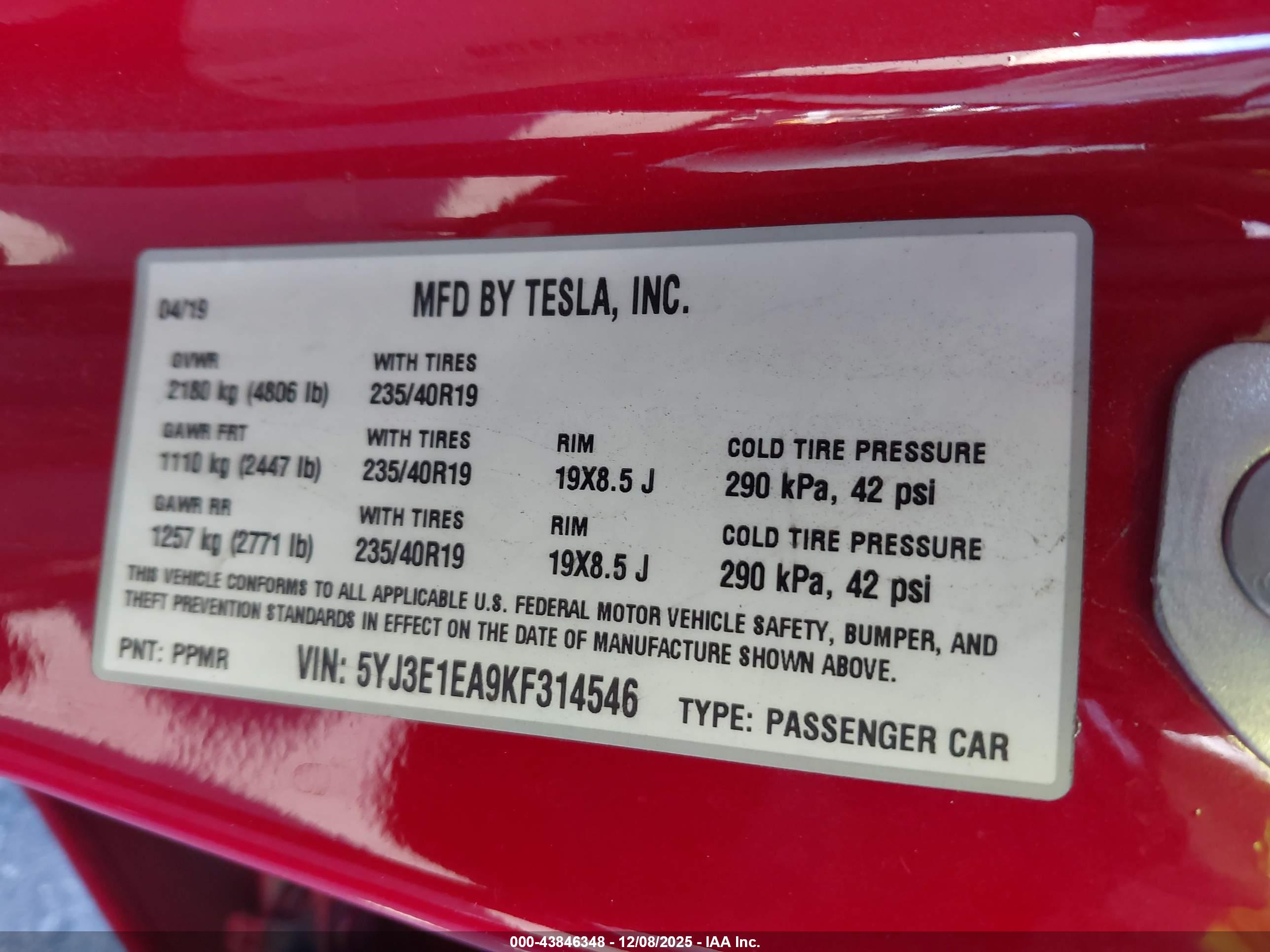 TESLA MODEL image 9