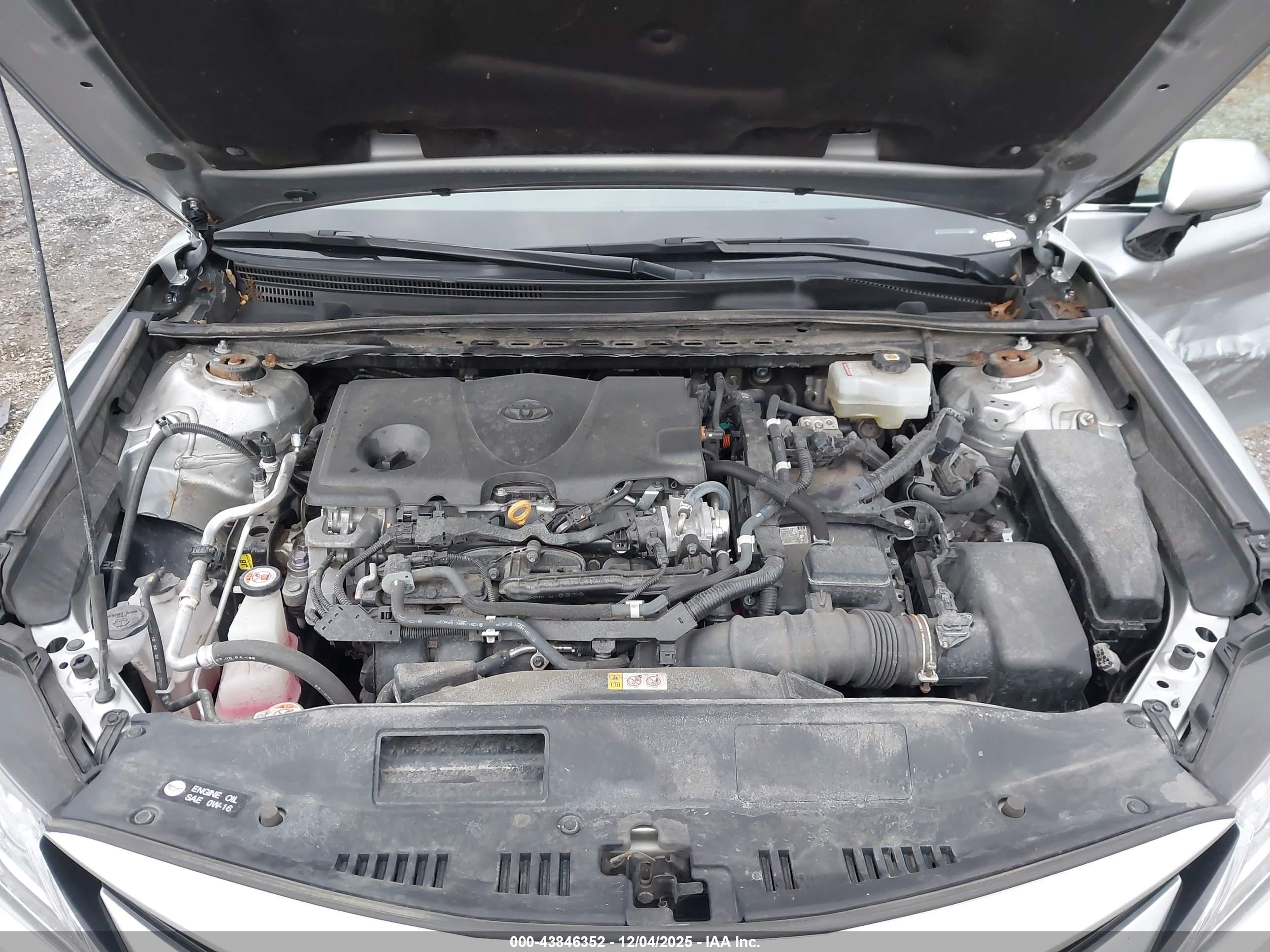 TOYOTA CAMRY image 10