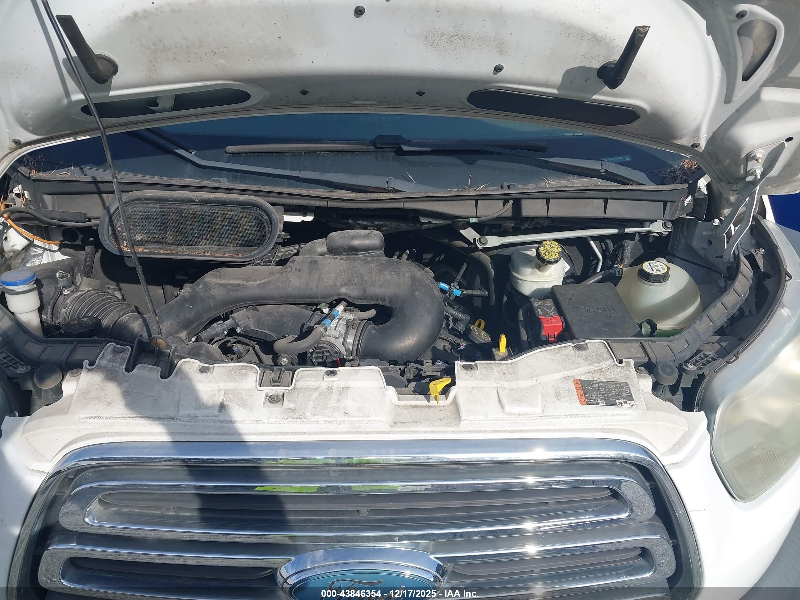 FORD TRANSIT-350 image 10