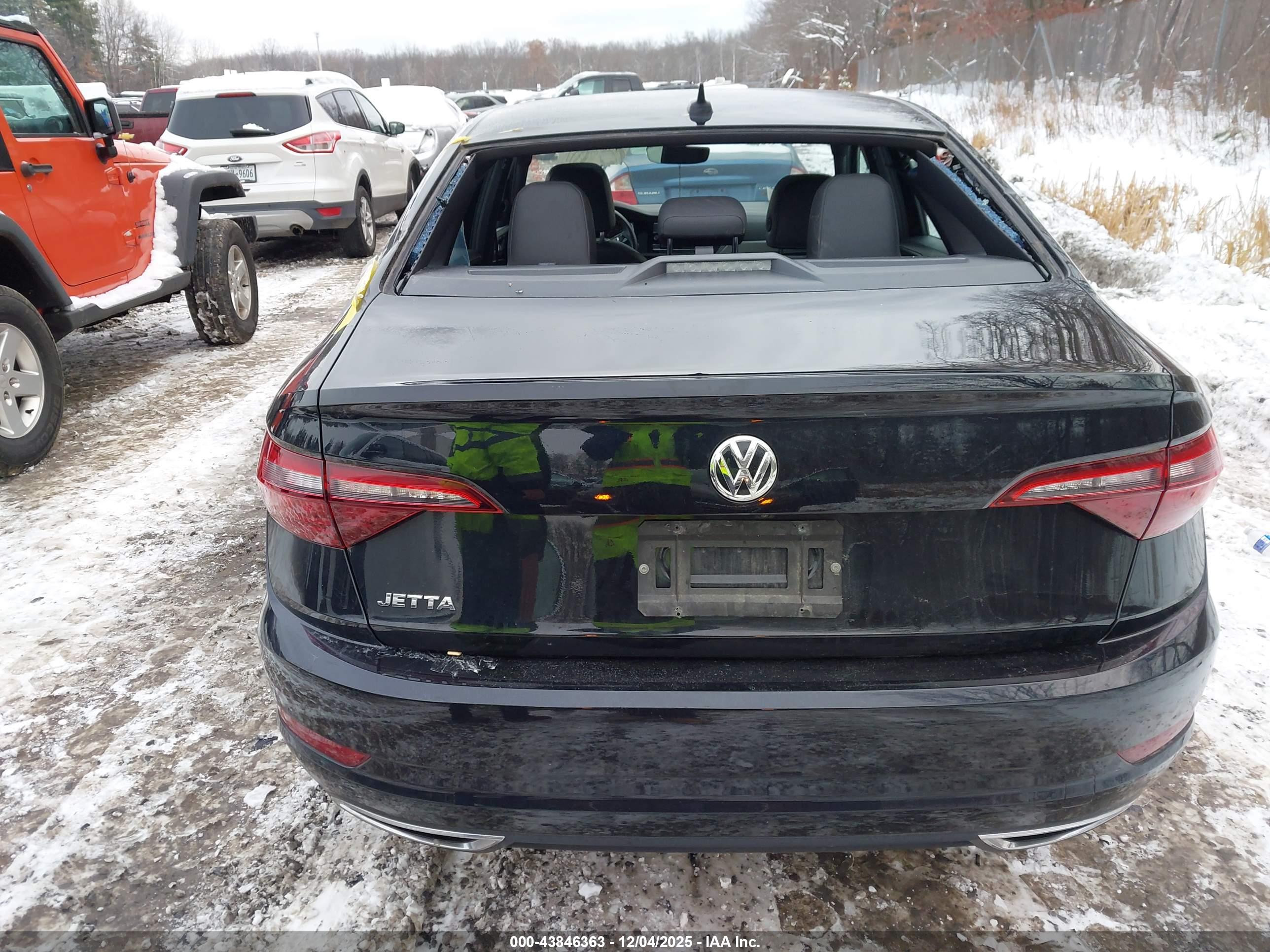 VOLKSWAGEN JETTA image 6