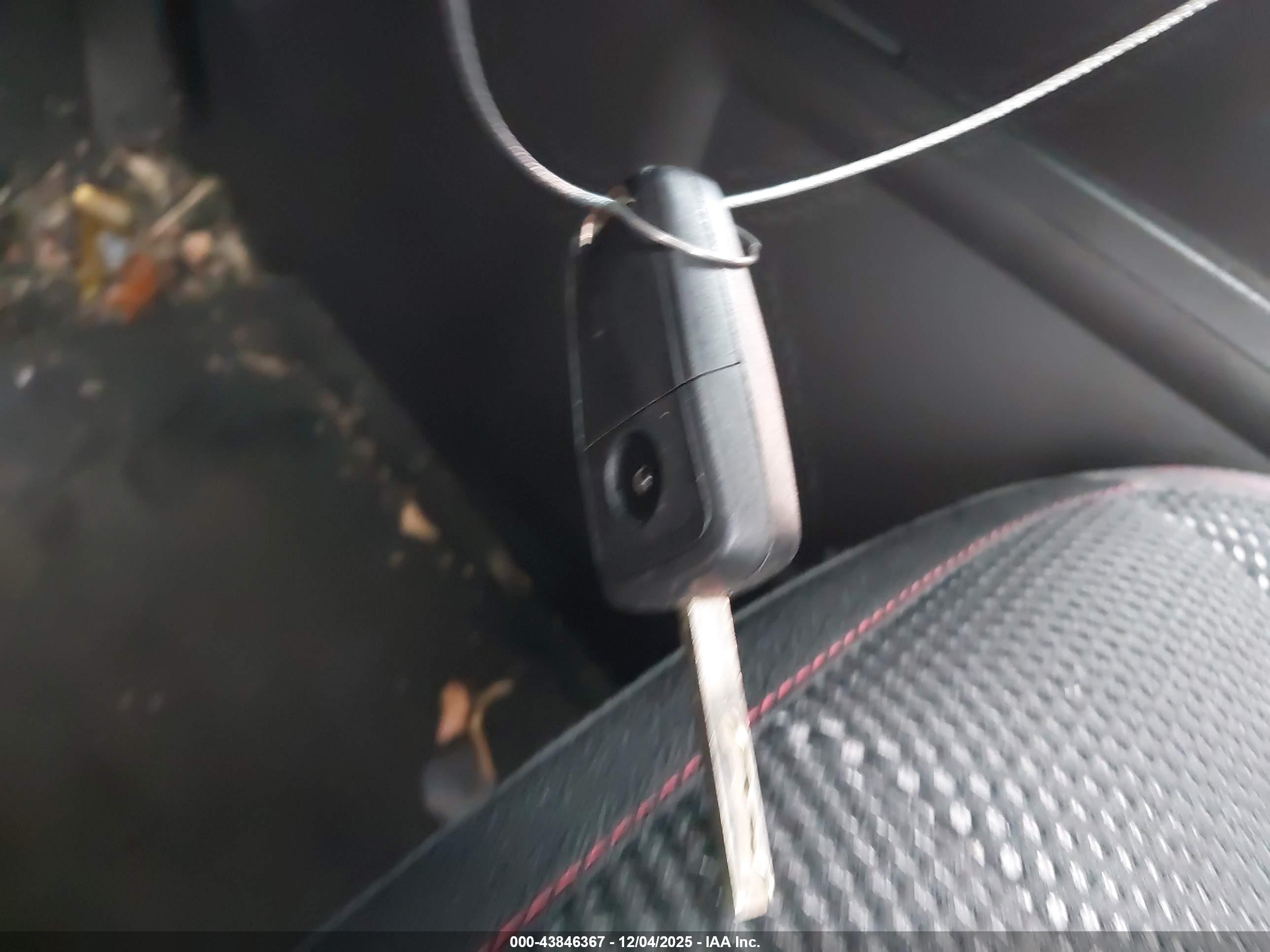 CHEVROLET EQUINOX image 11