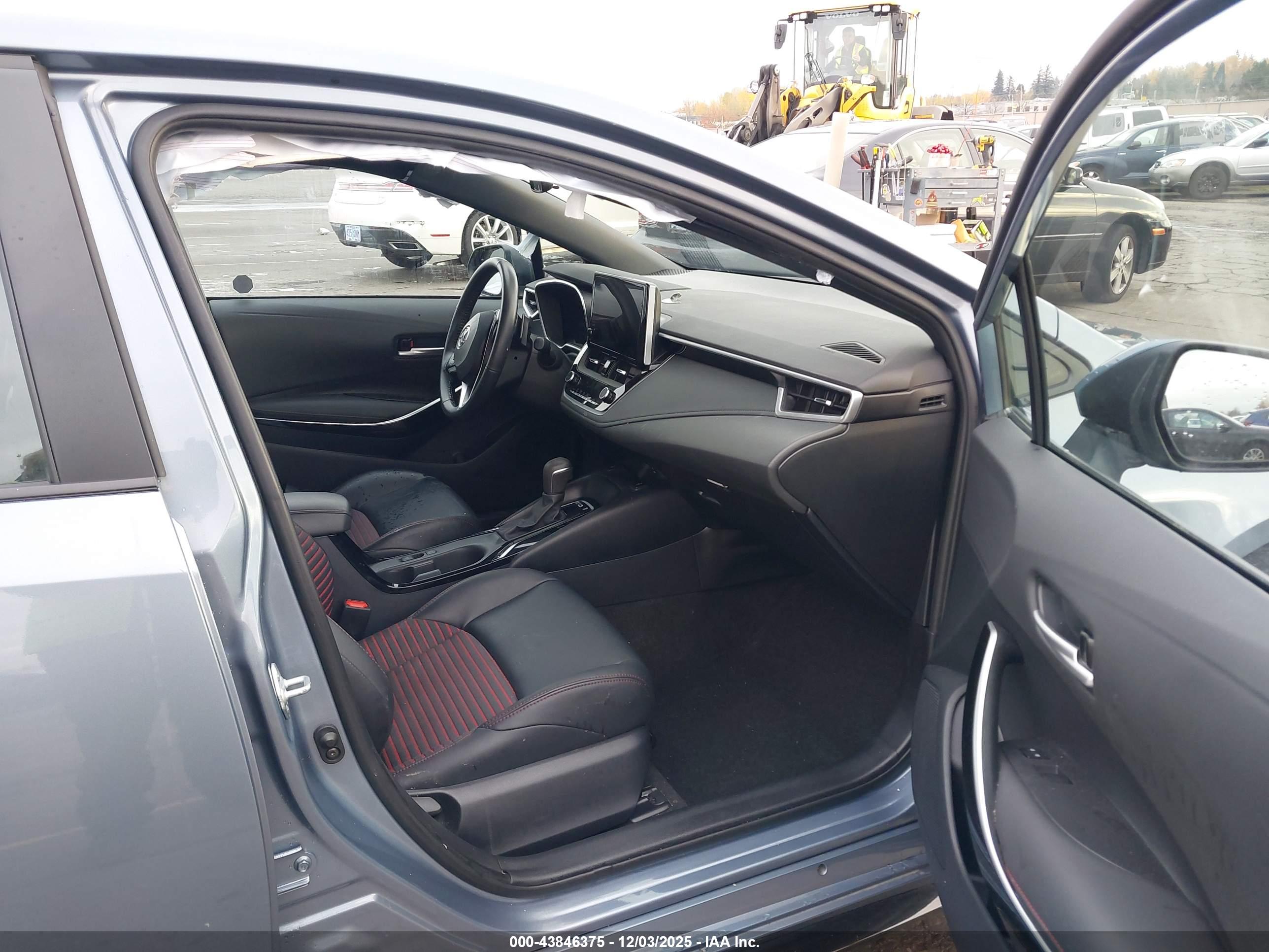 TOYOTA COROLLA image 5