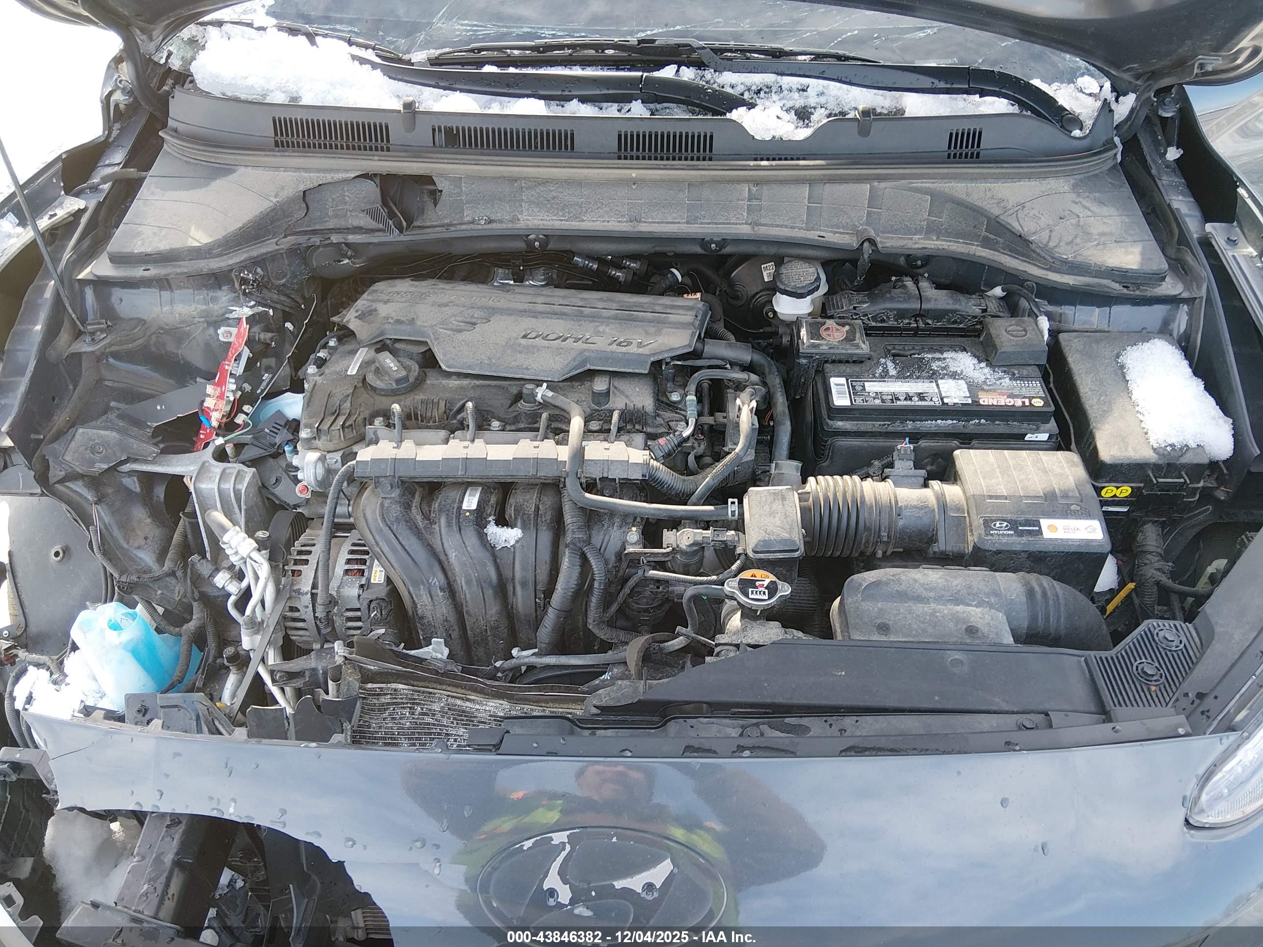 HYUNDAI KONA image 10