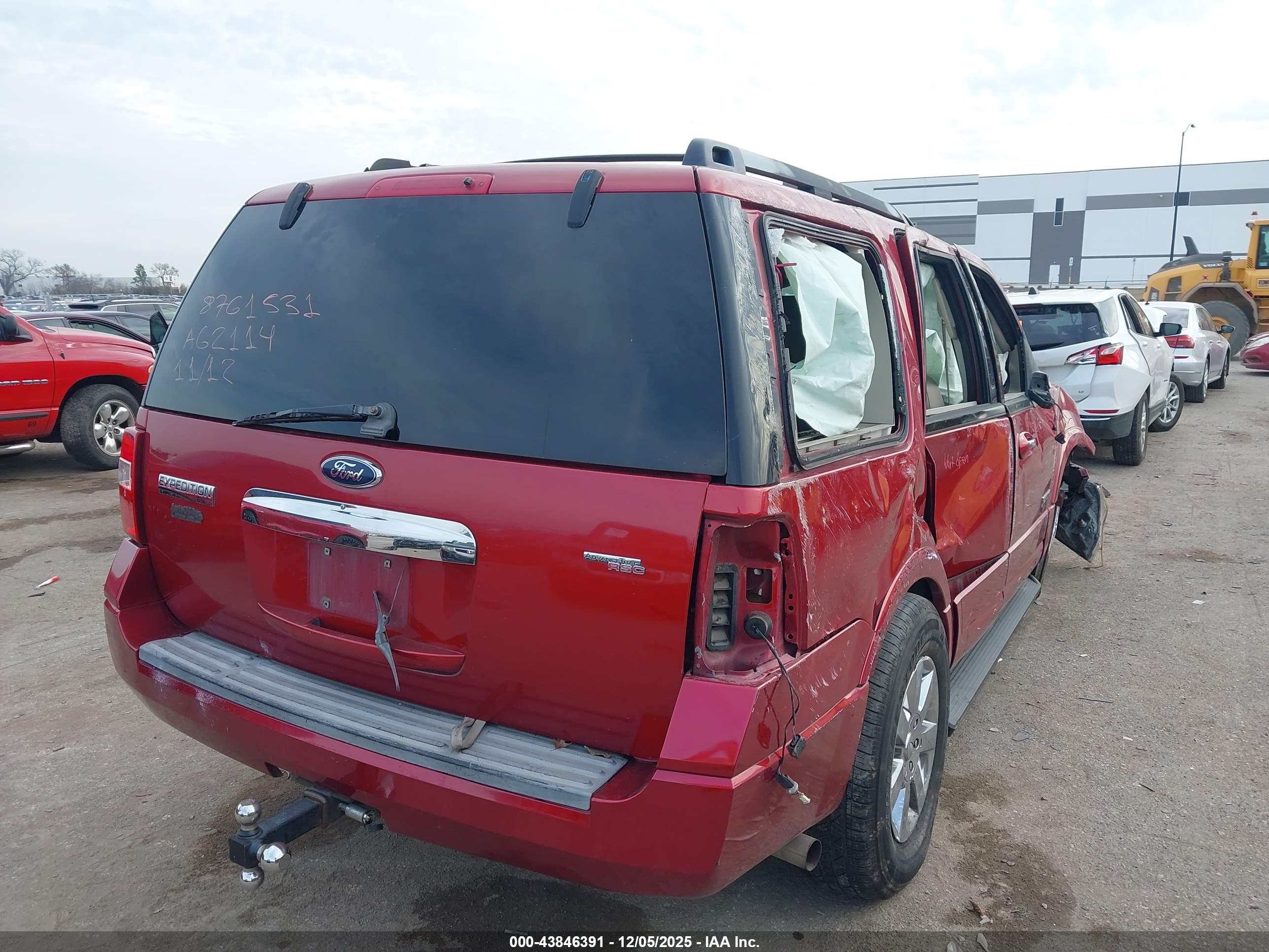 FORD EXPEDITION image 4