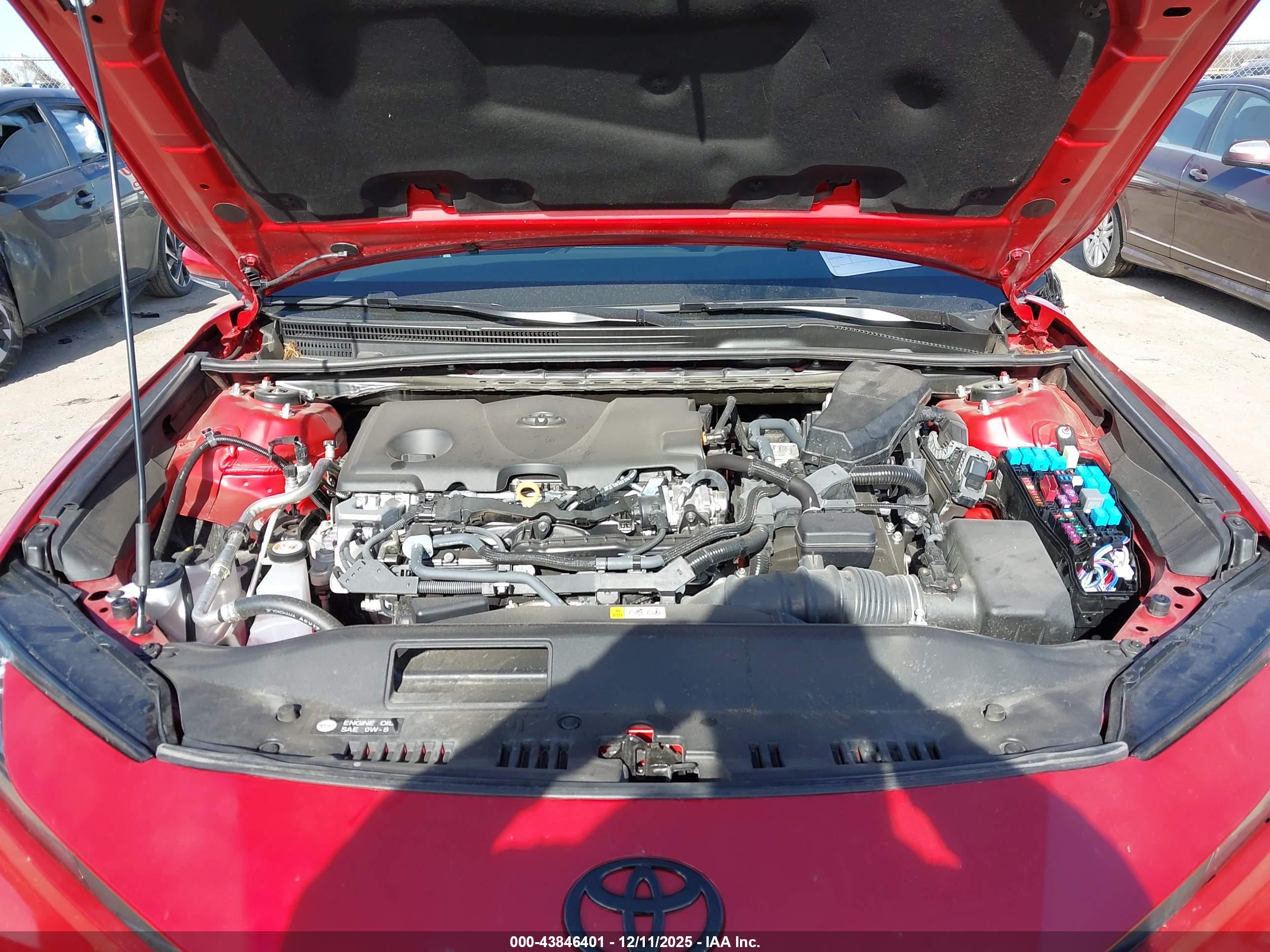 TOYOTA CAMRY image 10